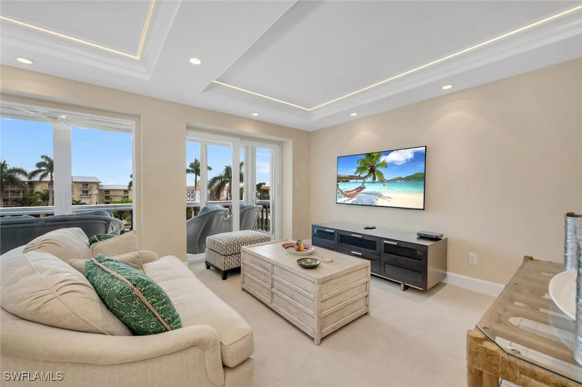 Property Slideshow image 6 of 21 | 3003 gulf shore blvd 404, Naples, FL, 34103