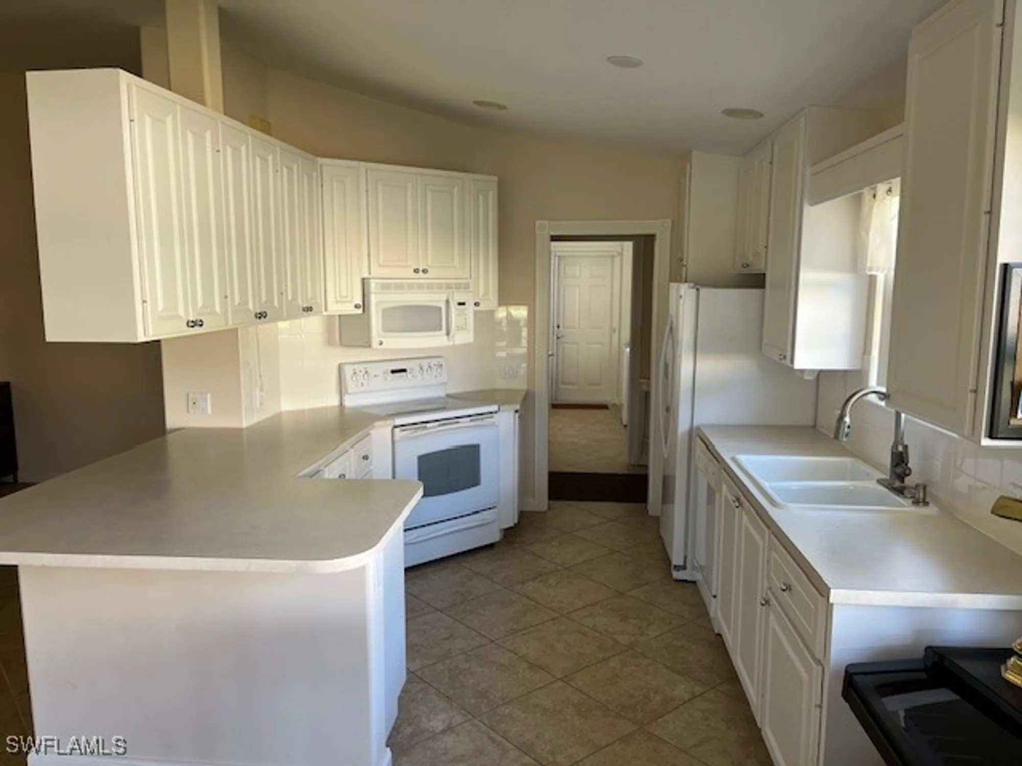 Property Slideshow image 6 of 23 | 7128 marconi ct, Naples, FL, 34114