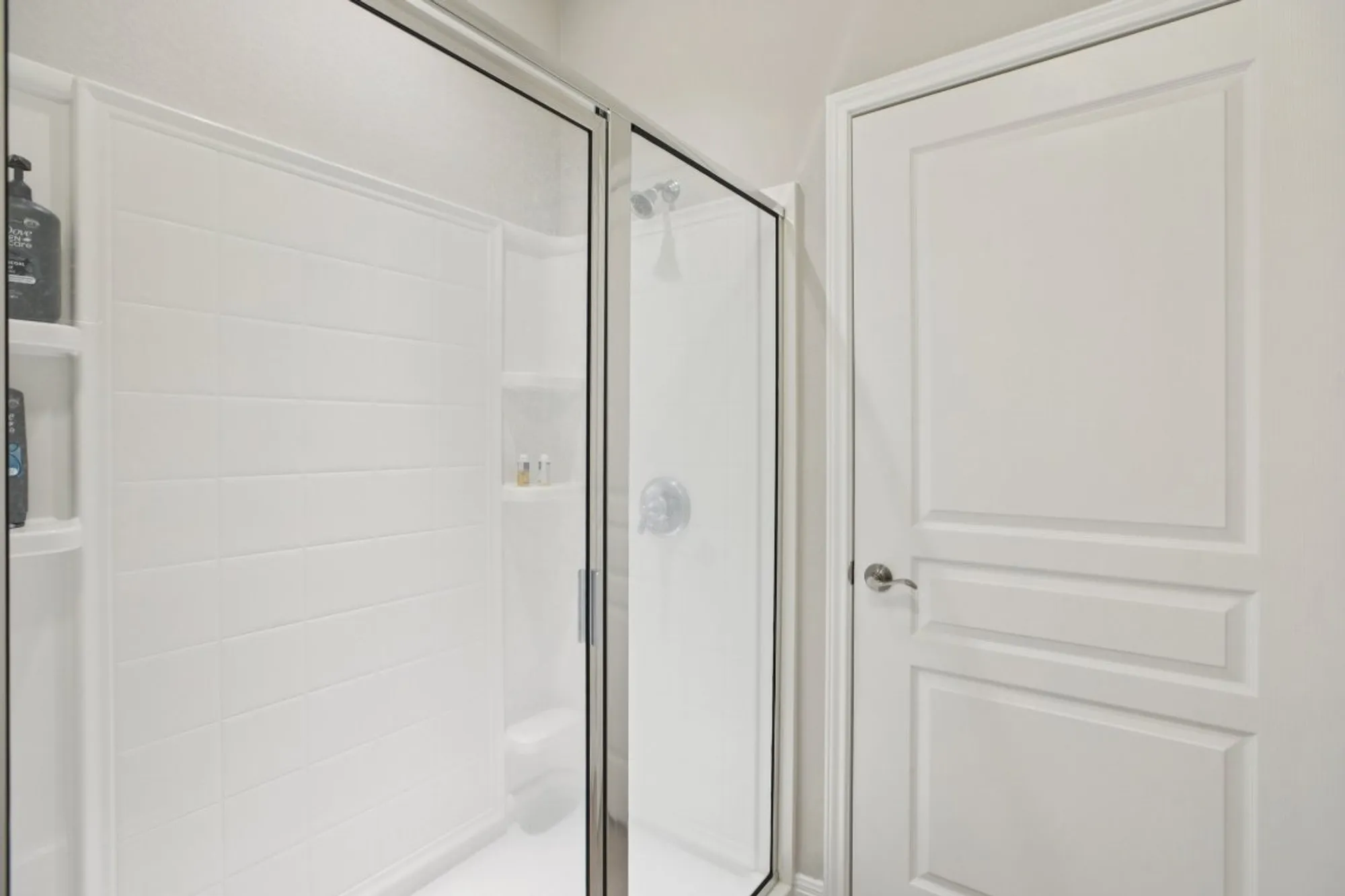 Property Slideshow image 18 of 40 | 806 holiday creek ln, Georgetown, TX, 78633