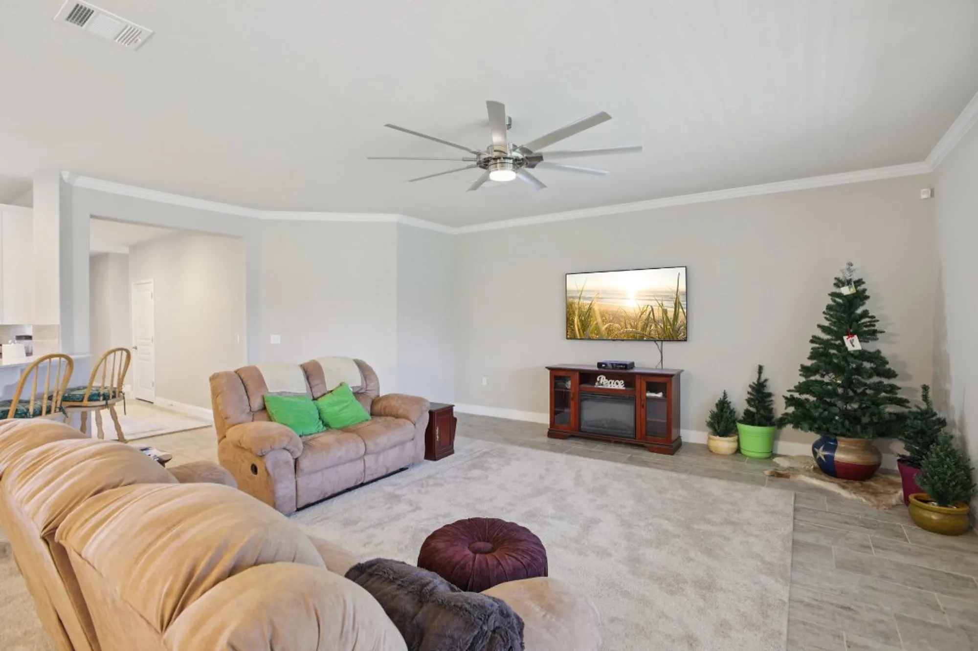 Property Slideshow image 23 of 40 | 806 holiday creek ln, Georgetown, TX, 78633