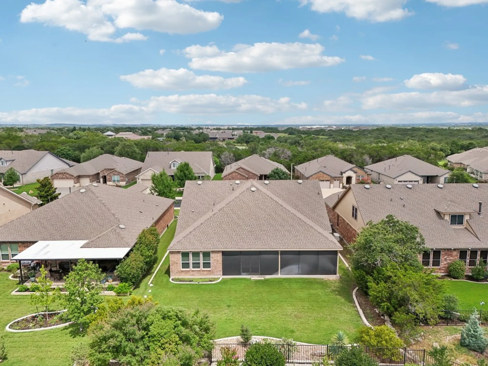 Property Slideshow image 36 of 40 | 806 holiday creek ln, Georgetown, TX, 78633