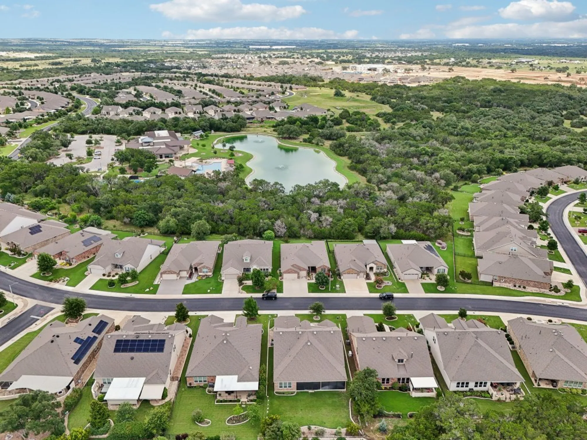 Property Slideshow image 39 of 40 | 806 holiday creek ln, Georgetown, TX, 78633