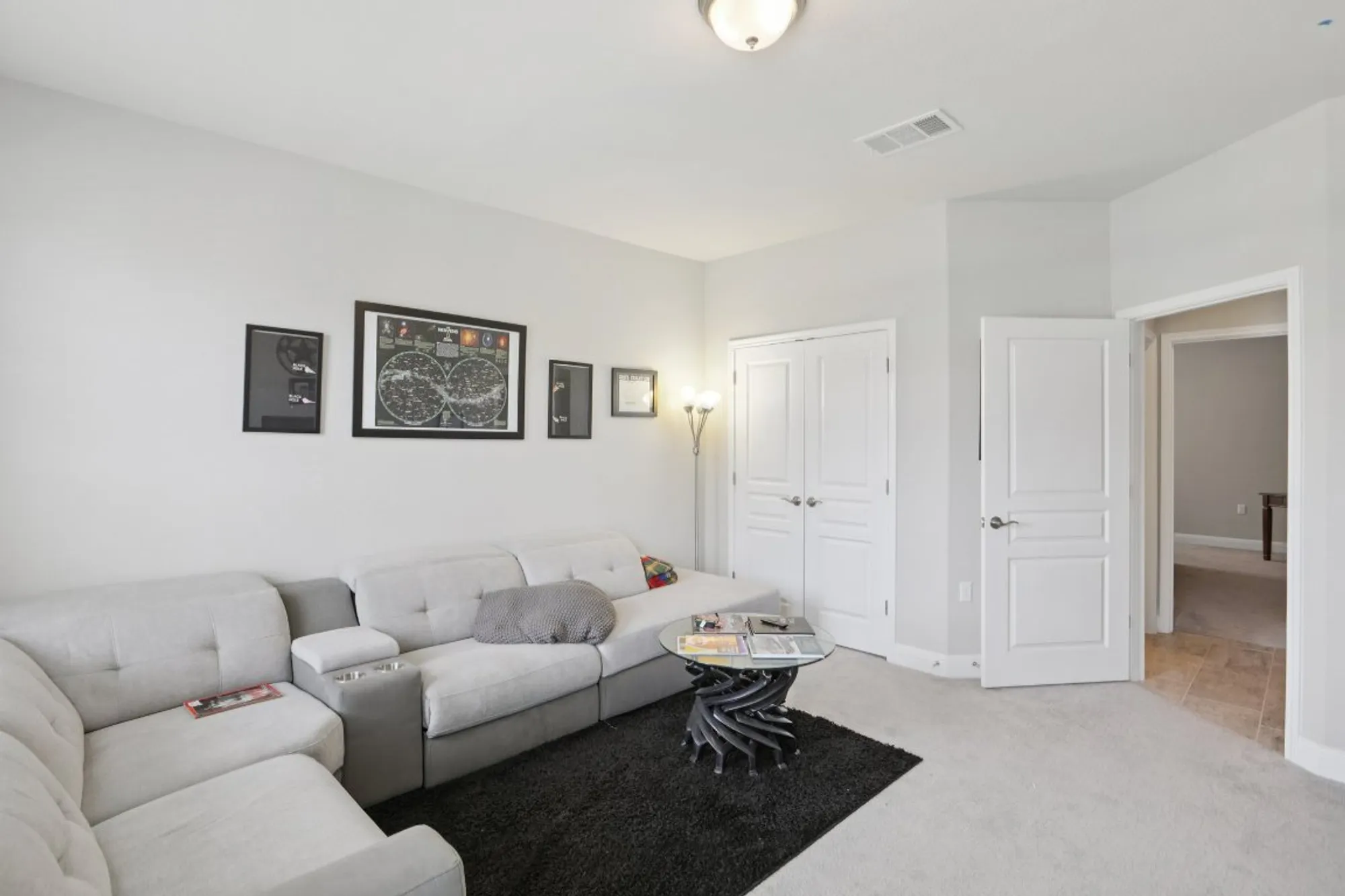 Property Slideshow image 6 of 40 | 806 holiday creek ln, Georgetown, TX, 78633