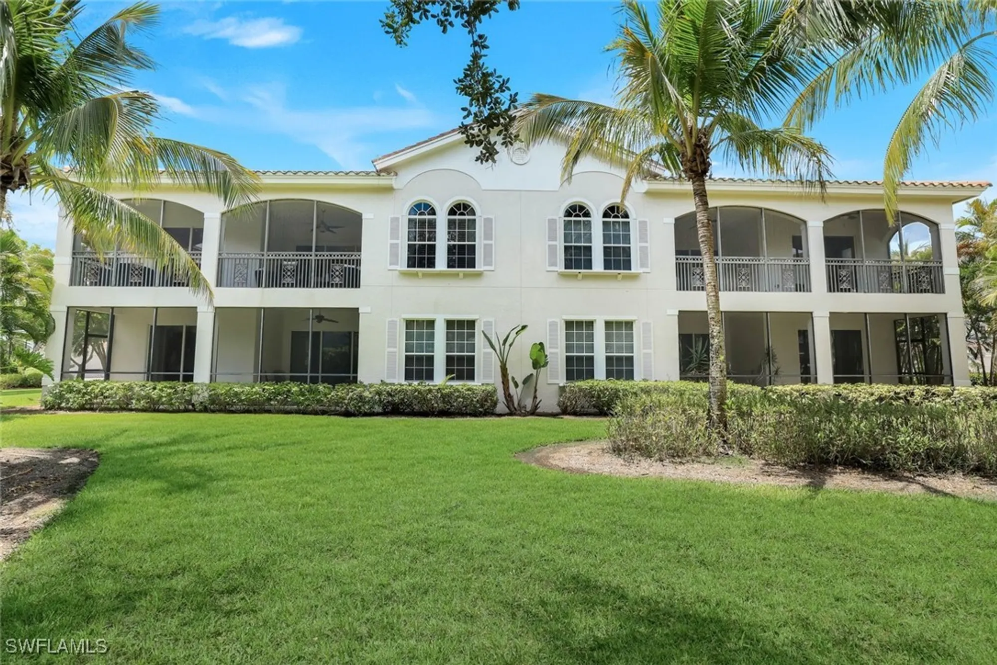 Property Slideshow image 4 of 44 | 9053 cascada way apt 202, Naples, FL, 34114