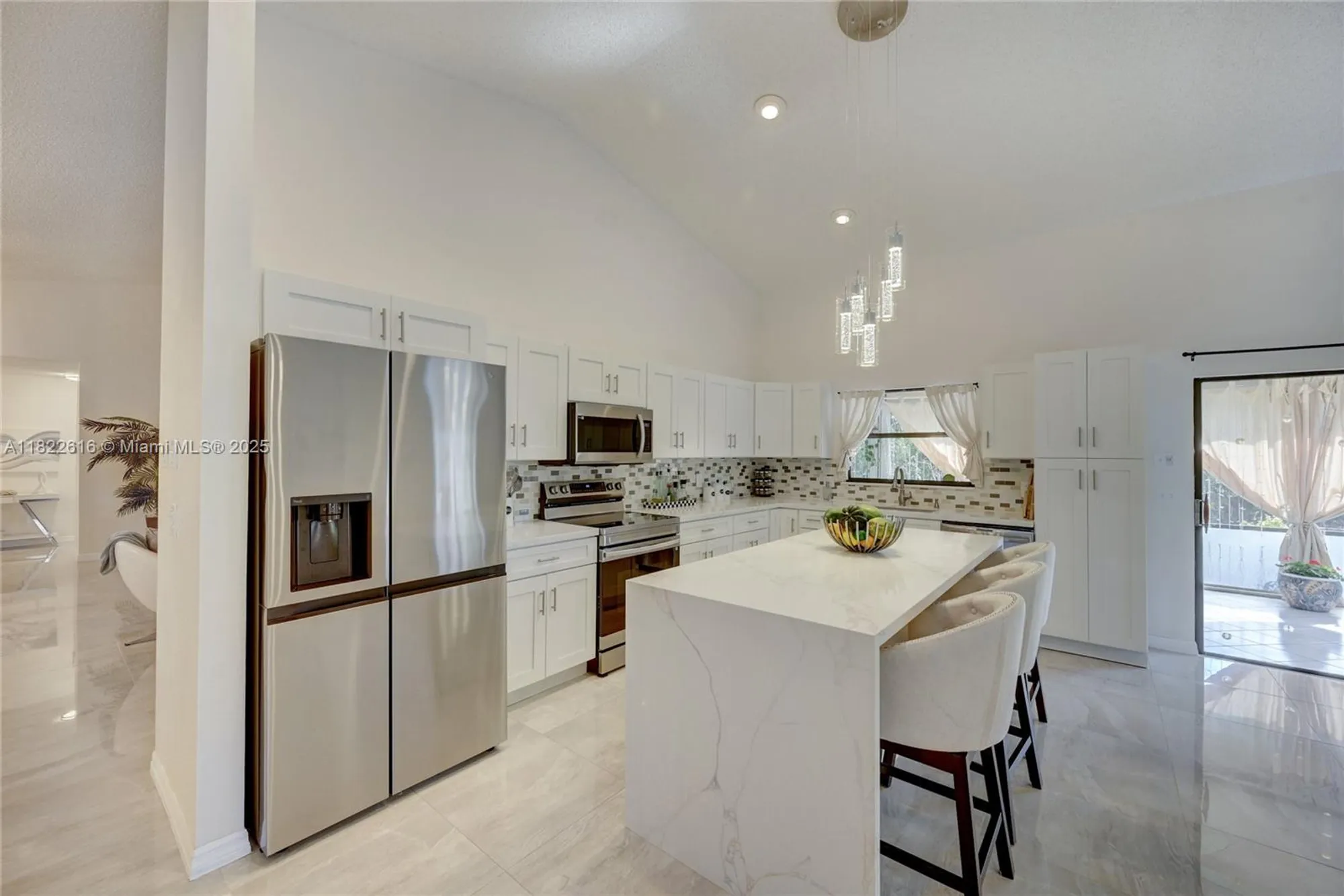 Property Slideshow image 16 of 36 | 2530 riviera dr, Delray Beach, FL, 33445