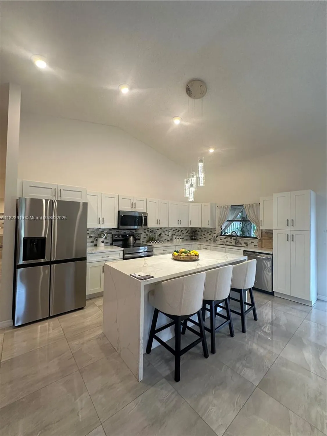 Property Slideshow image 18 of 36 | 2530 riviera dr, Delray Beach, FL, 33445