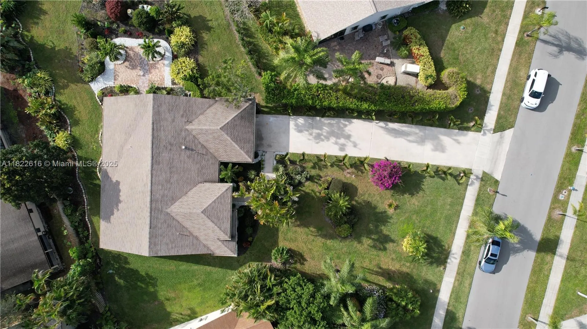 Property Slideshow image 1 of 36 | 2530 riviera dr, Delray Beach, FL, 33445