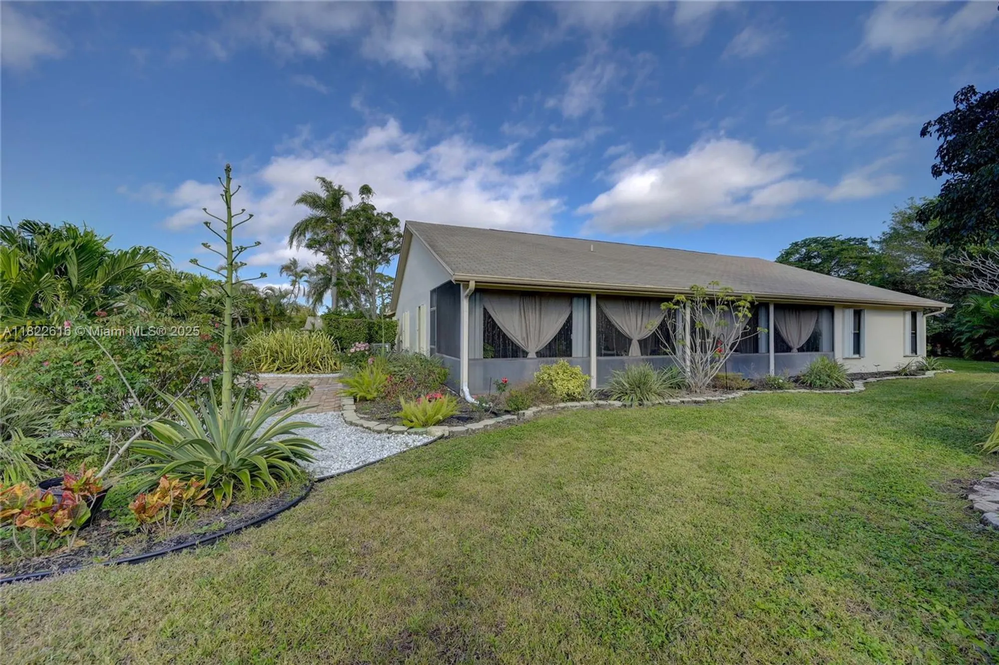 Property Slideshow image 30 of 36 | 2530 riviera dr, Delray Beach, FL, 33445
