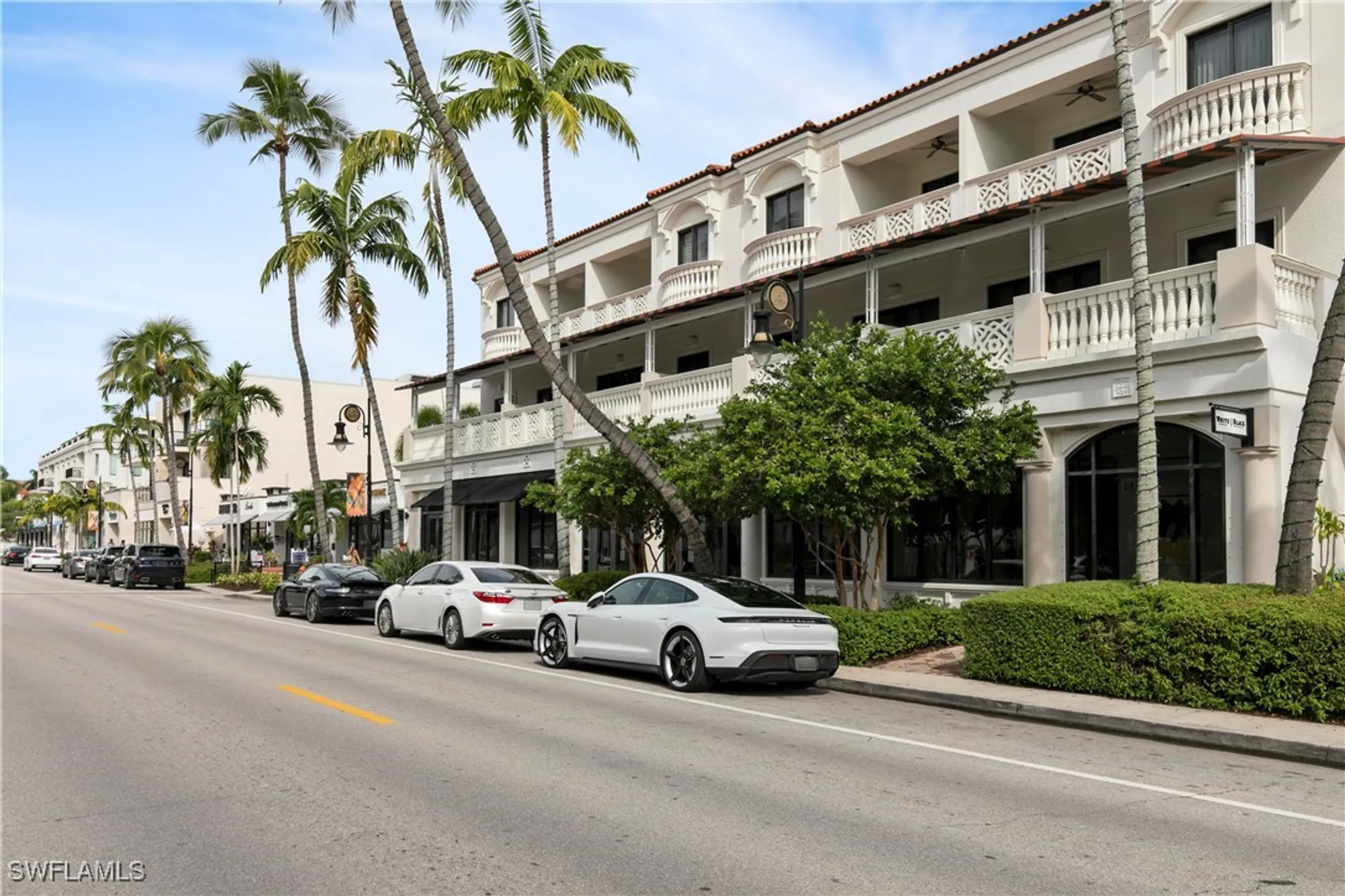 Property Slideshow image 34 of 39 | 3200 binnacle dr c1, Naples, FL, 34103