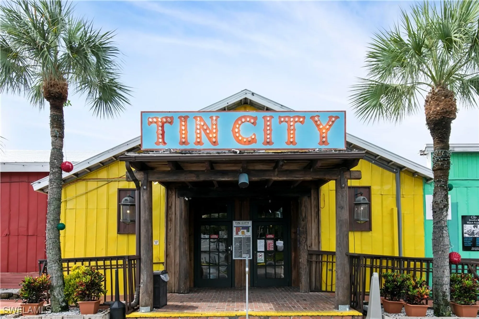 Property Slideshow image 38 of 39 | 3200 binnacle dr c1, Naples, FL, 34103