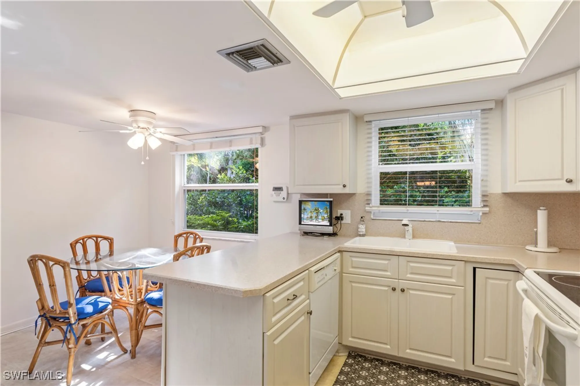 Property Slideshow image 7 of 39 | 3200 binnacle dr c1, Naples, FL, 34103