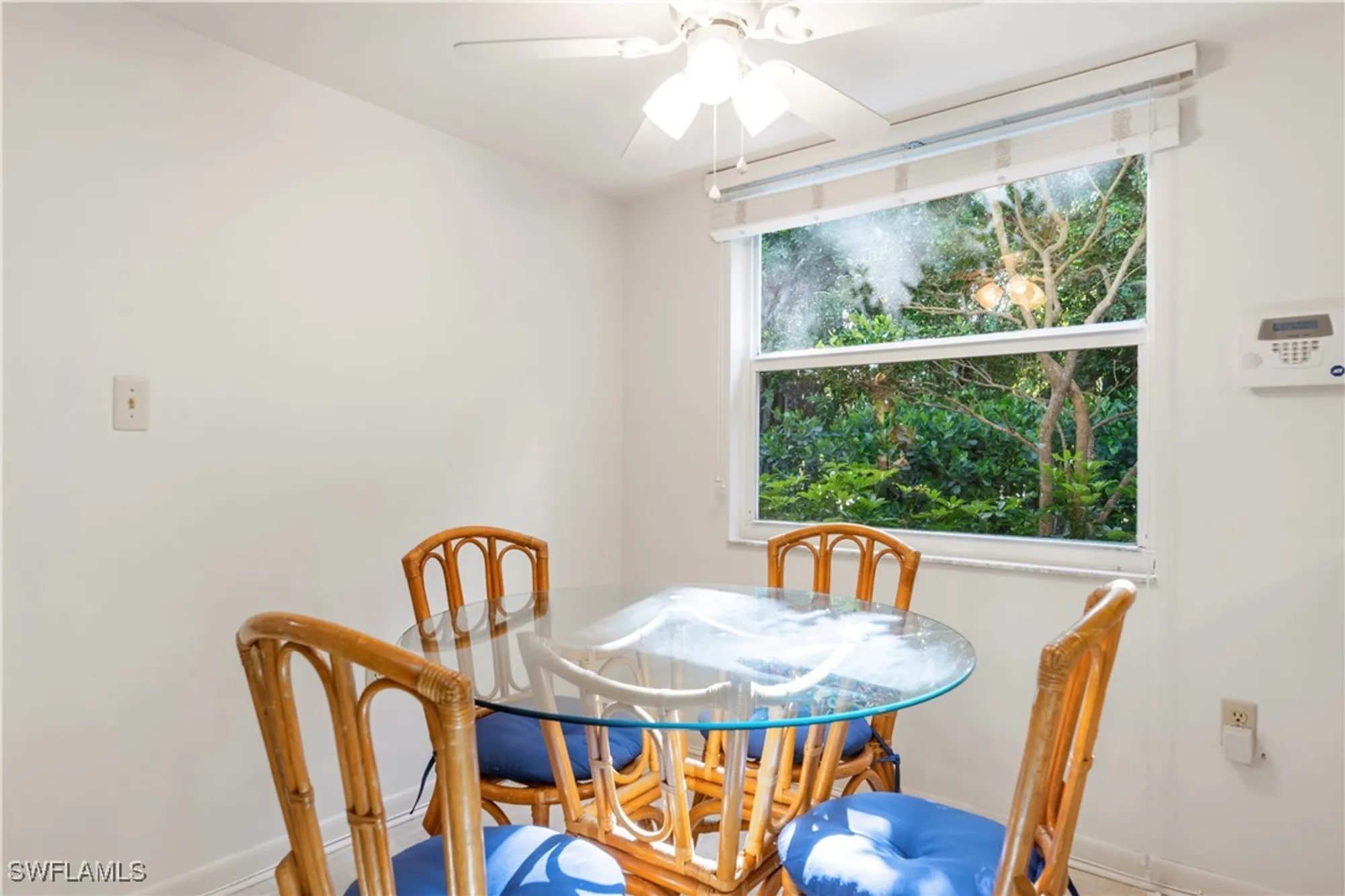 Property Slideshow image 9 of 39 | 3200 binnacle dr c1, Naples, FL, 34103