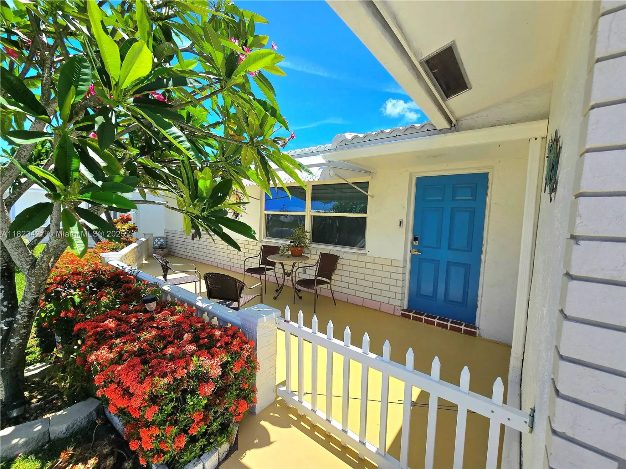 Property Slideshow image 5 of 60 | 1711 sw 22nd st, Boynton Beach, FL, 33426