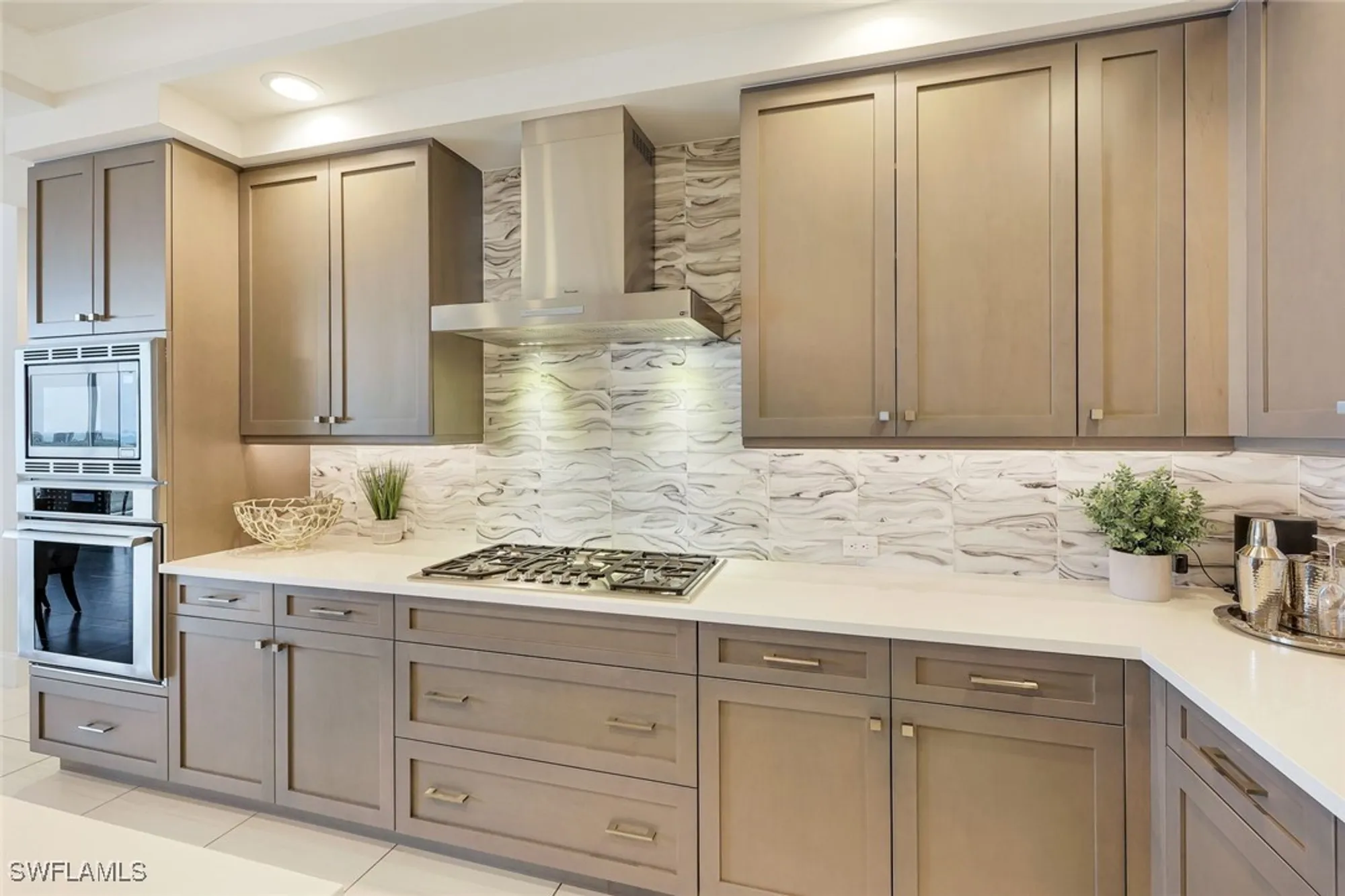 Property Slideshow image 11 of 50 | 4971 bonita bay blvd unit 1402, Bonita Springs, FL, 34134