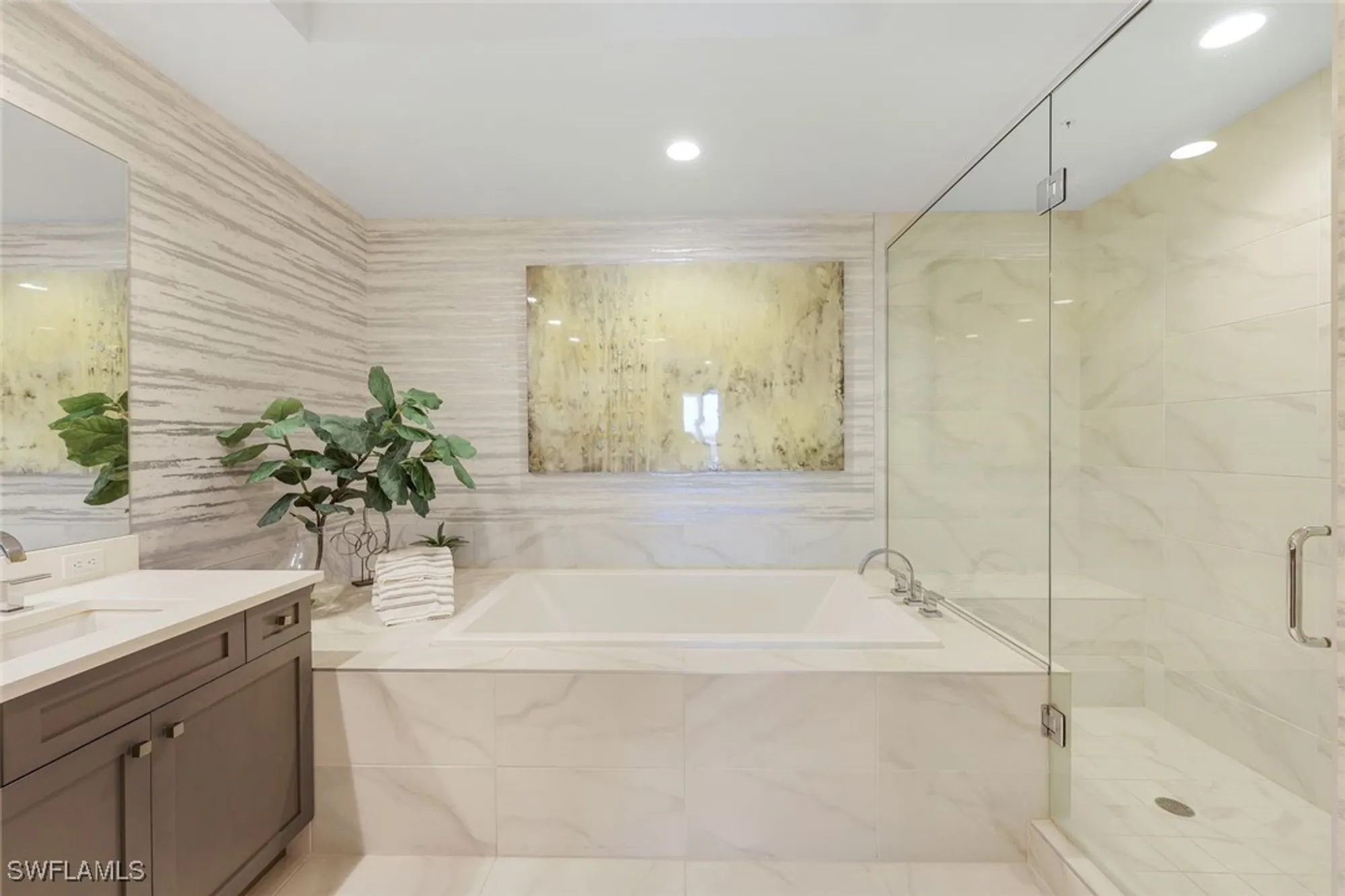 Property Slideshow image 27 of 50 | 4971 bonita bay blvd unit 1402, Bonita Springs, FL, 34134