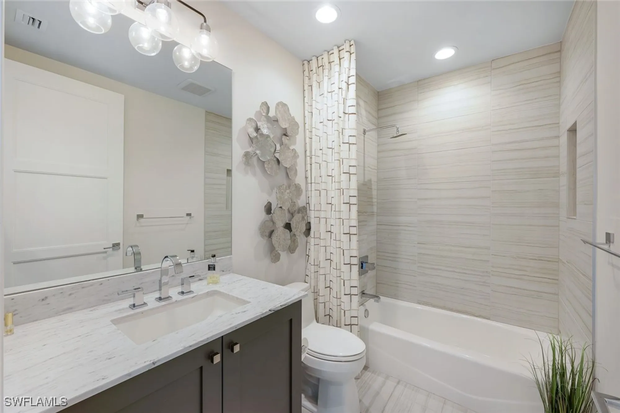 Property Slideshow image 30 of 50 | 4971 bonita bay blvd unit 1402, Bonita Springs, FL, 34134