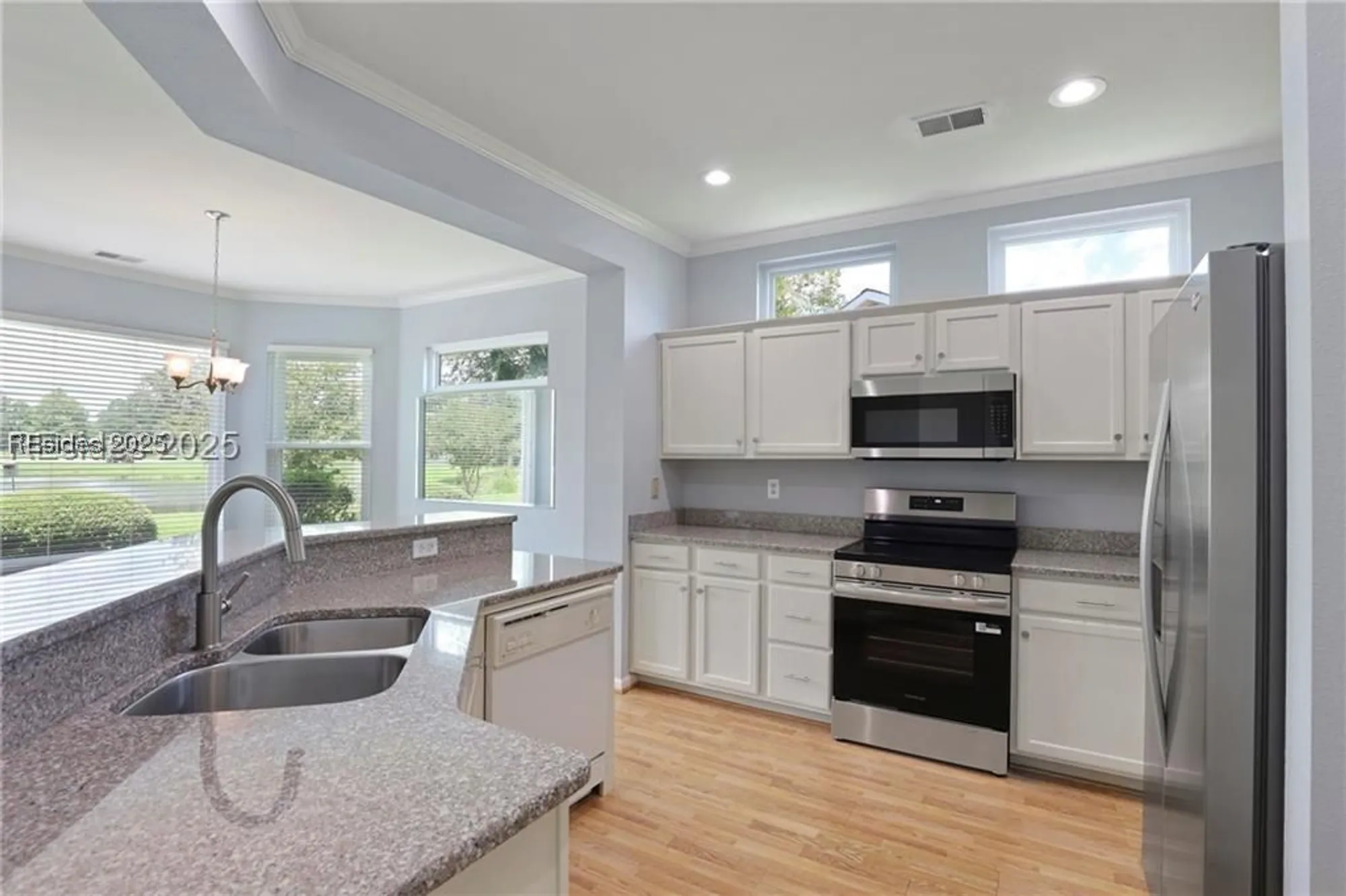 Property Slideshow image 18 of 47 | 105 col dunovant ct, Bluffton, SC, 29909