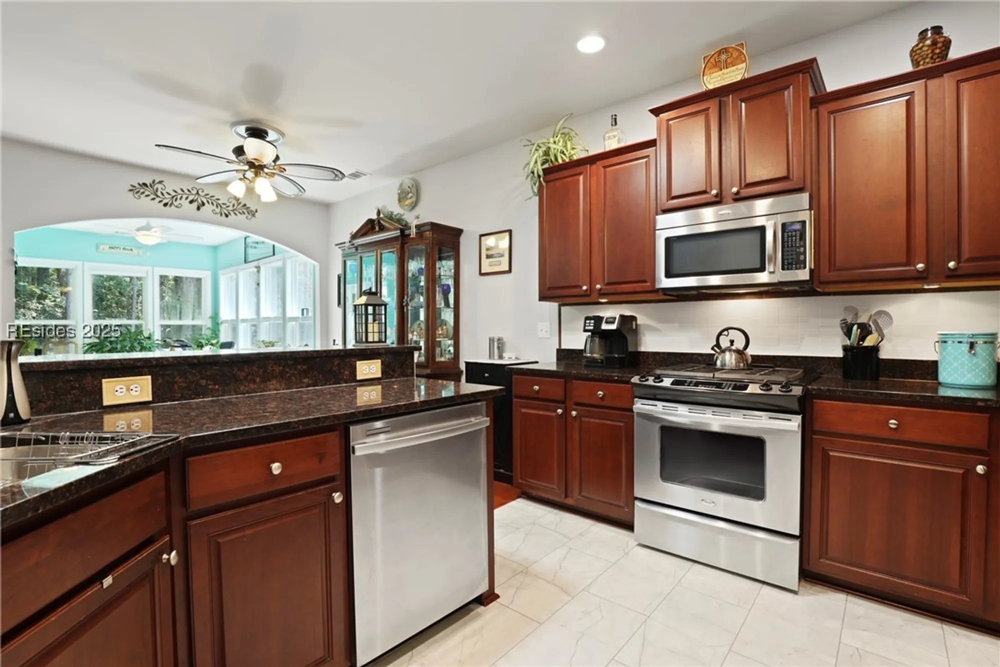 Property Slideshow image 15 of 60 | 904 serenity point dr, Okatie, SC, 29909