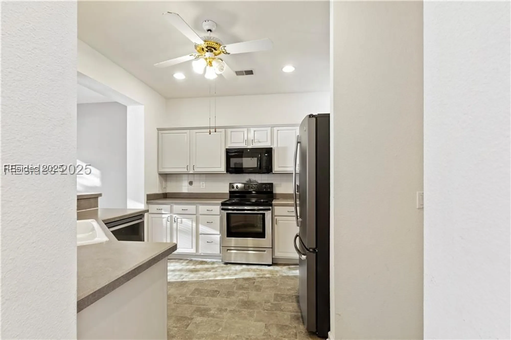 Property Slideshow image 19 of 42 | 16 pinckney dr, Bluffton, SC, 29909