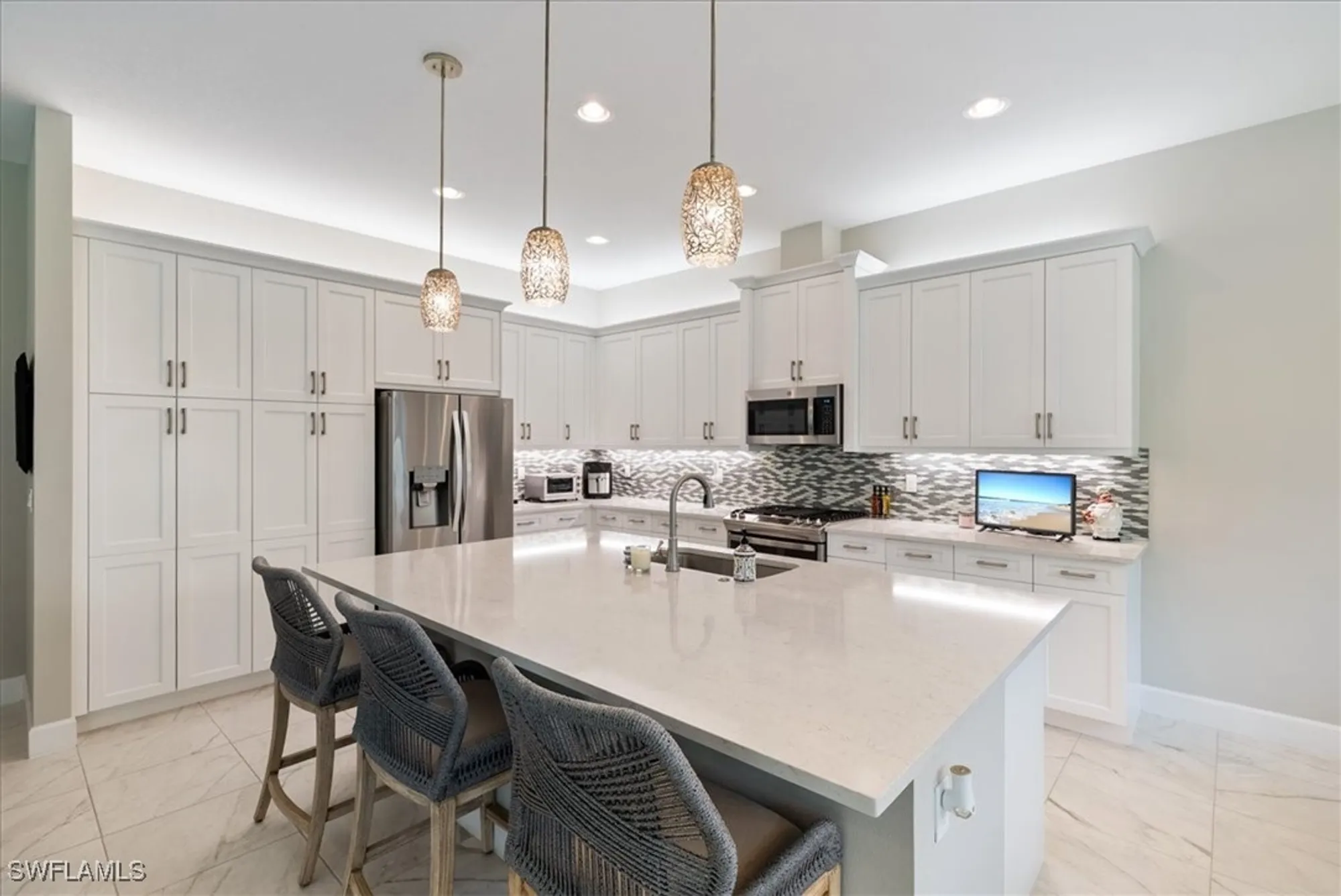 Property Slideshow image 3 of 50 | 28646 lobos cir, Bonita Springs, FL, 34135