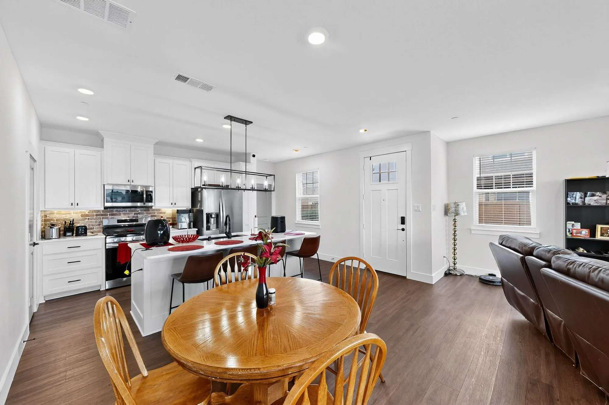 Property Slideshow image 13 of 34 | 3016 grandview dr, Wylie, TX, 75098