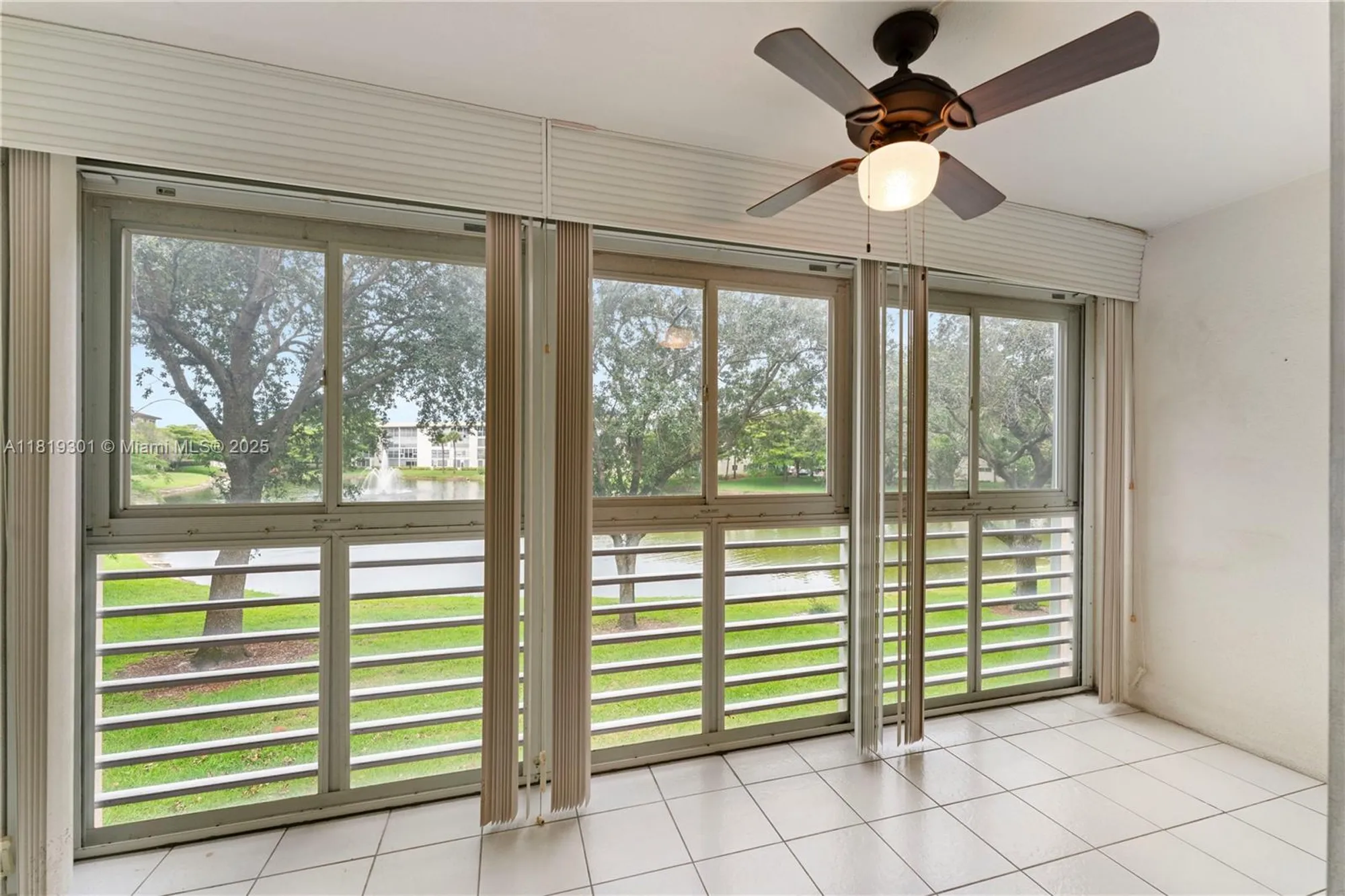 Property Slideshow image 27 of 35 | 1704 andros isle c2, Coconut Creek, FL, 33066