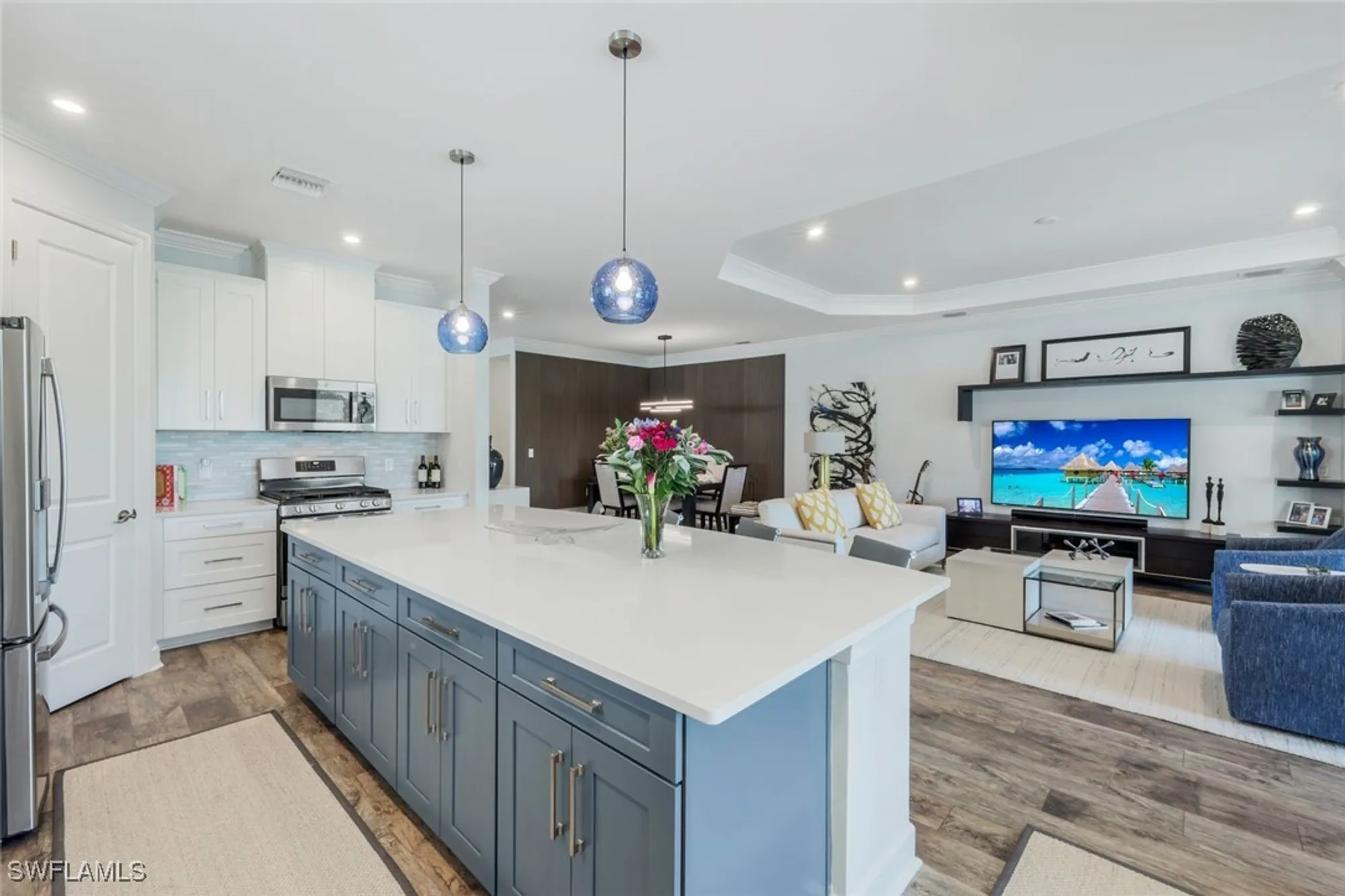 Property Slideshow image 10 of 44 | 15236 turin dr, Naples, FL, 34114