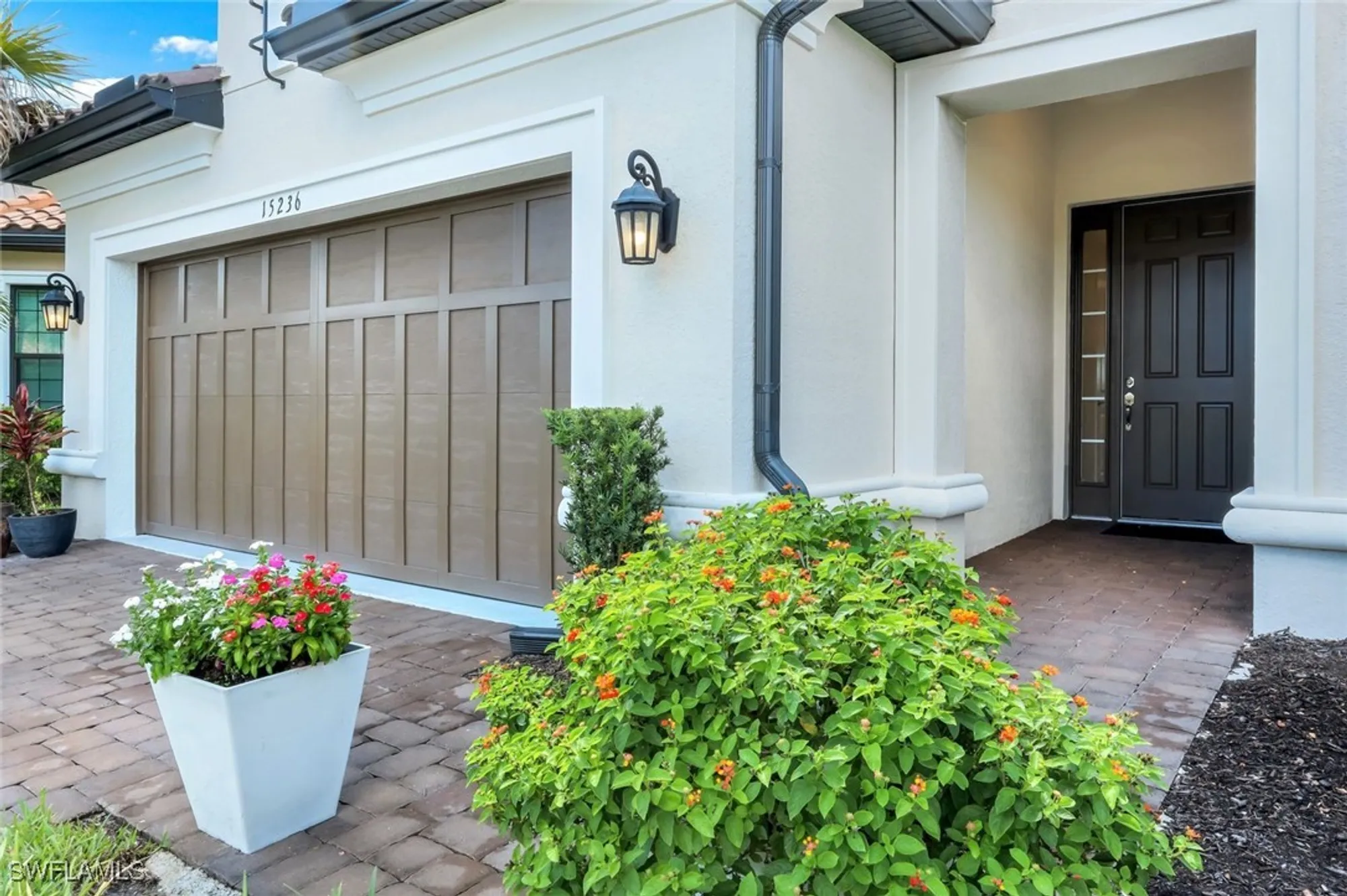 Property Slideshow image 2 of 44 | 15236 turin dr, Naples, FL, 34114
