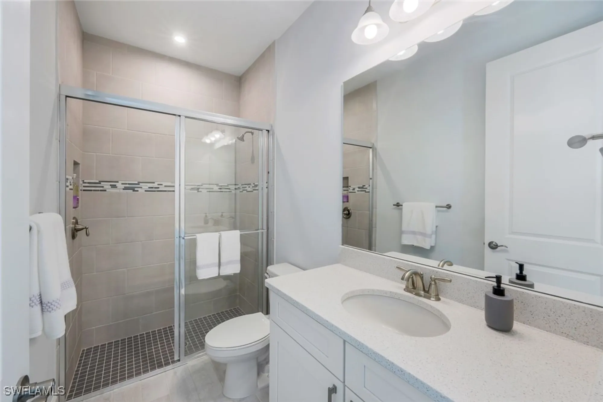 Property Slideshow image 20 of 44 | 15236 turin dr, Naples, FL, 34114