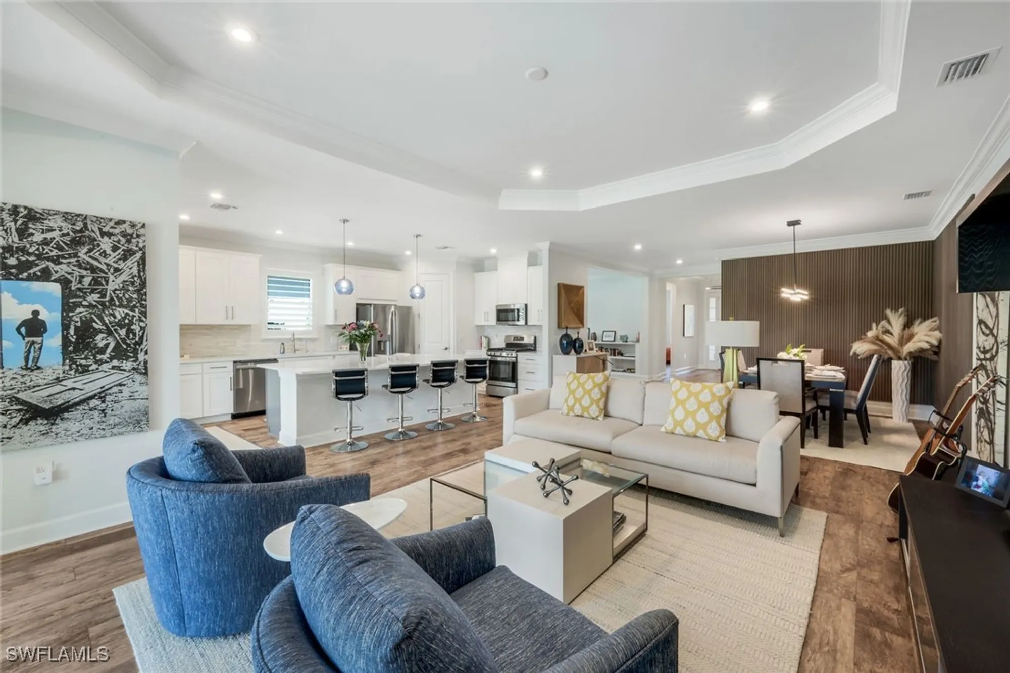 Property Slideshow image 8 of 44 | 15236 turin dr, Naples, FL, 34114