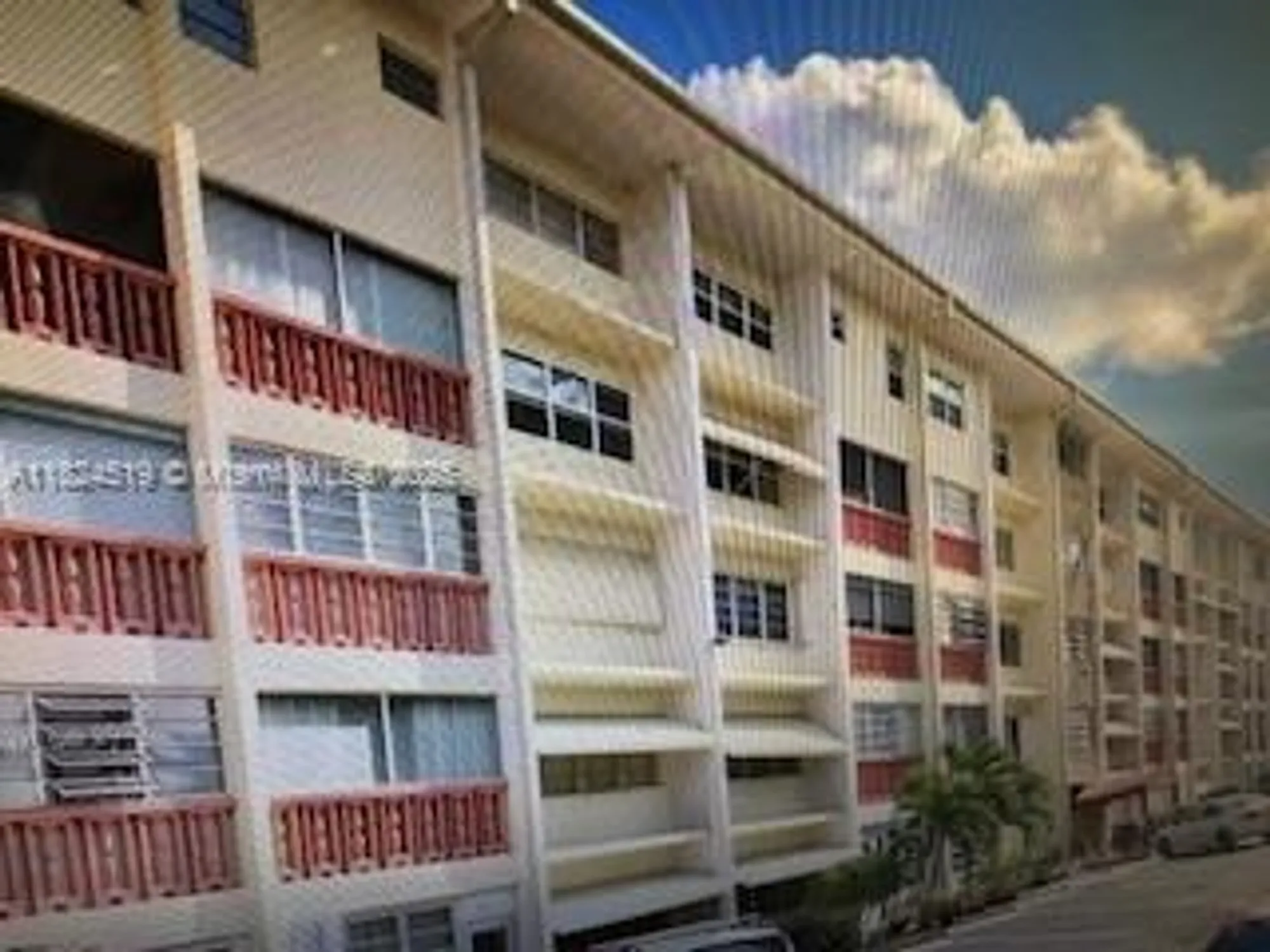 Property Slideshow image 1 of 32 | 215 se 3rd ave 307b, Hallandale Beach, FL, 33009