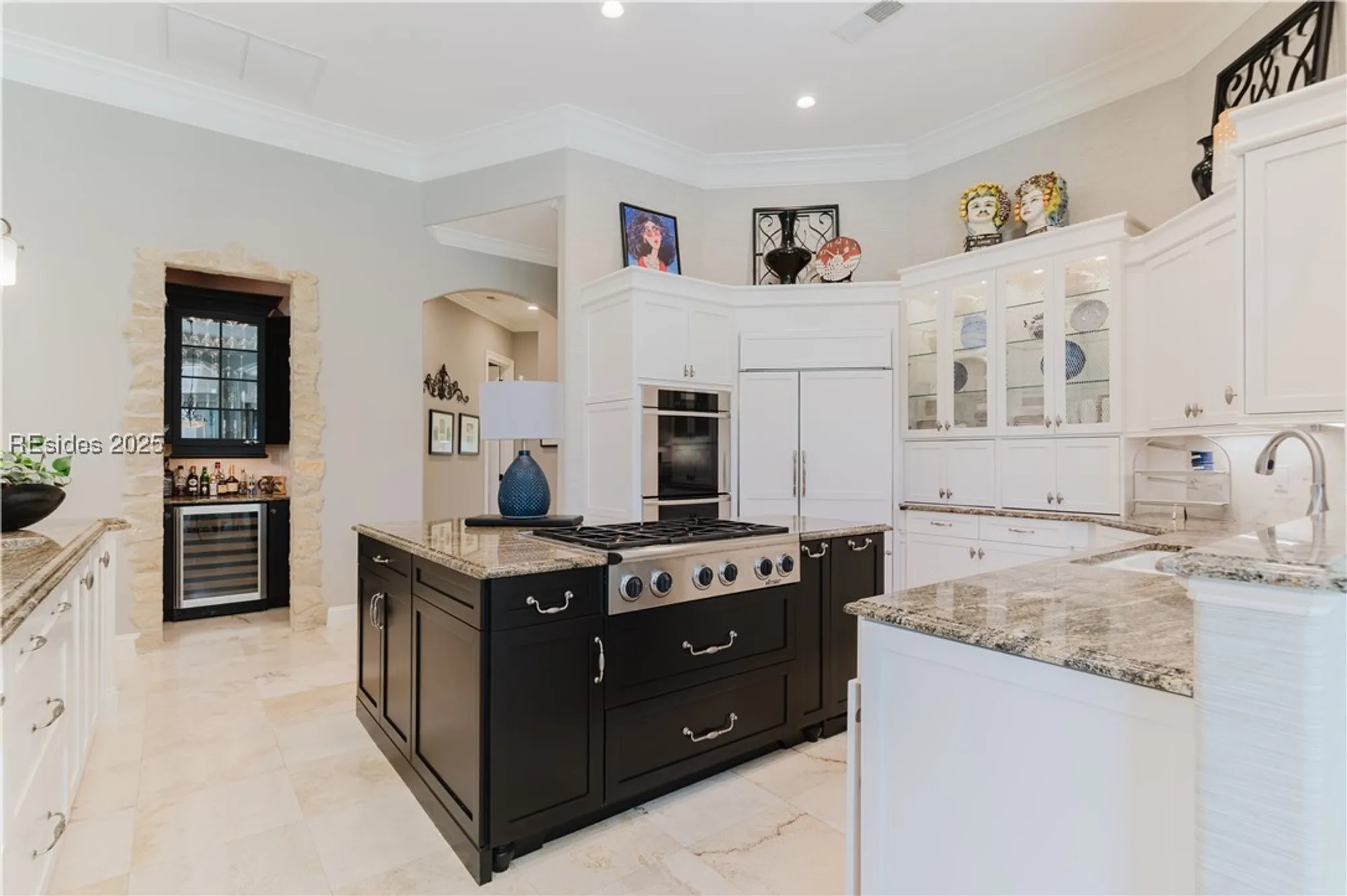 Property Slideshow image 11 of 95 | 27 heather ln, Hilton Head Island, SC, 29926