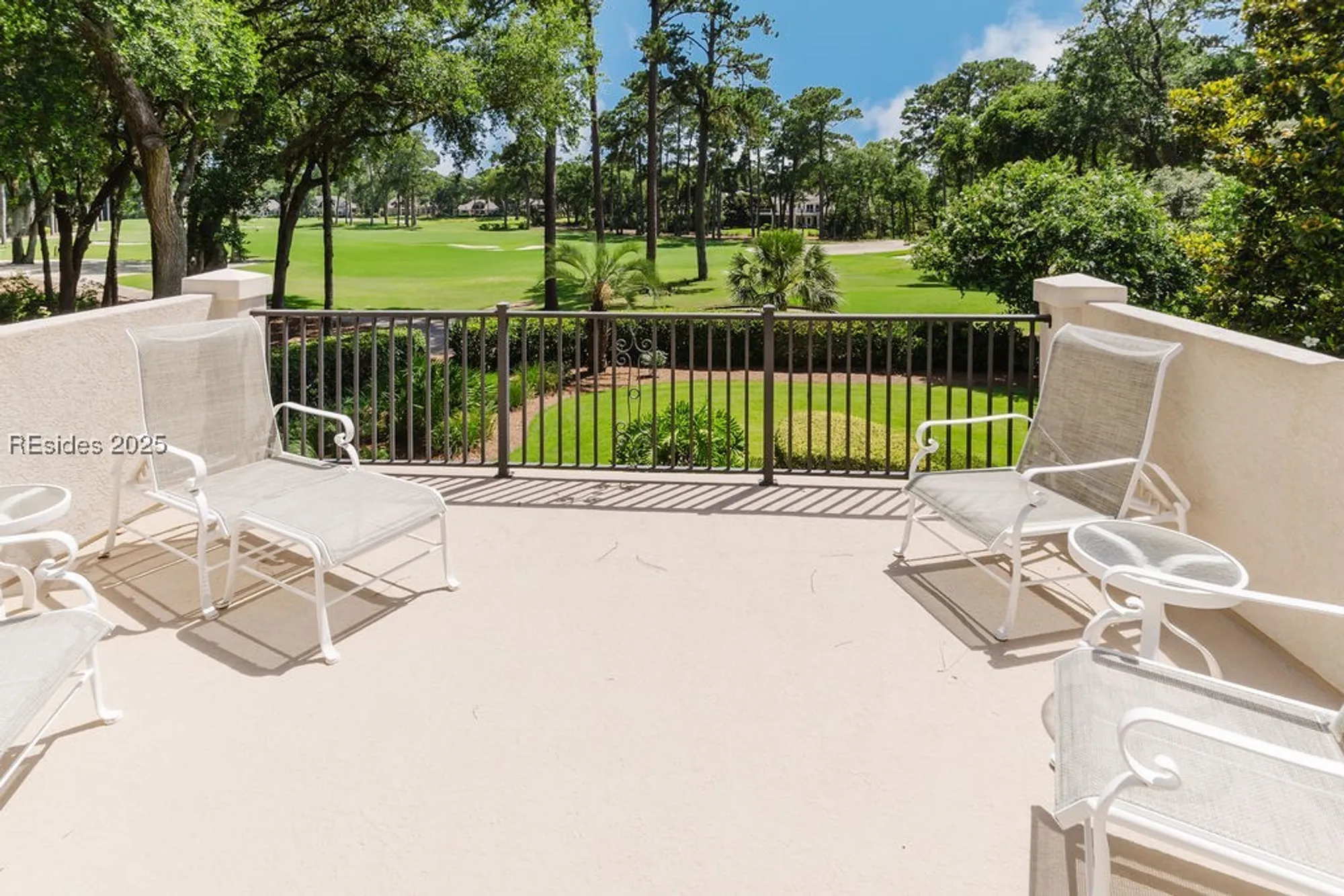 Property Slideshow image 7 of 95 | 27 heather ln, Hilton Head Island, SC, 29926