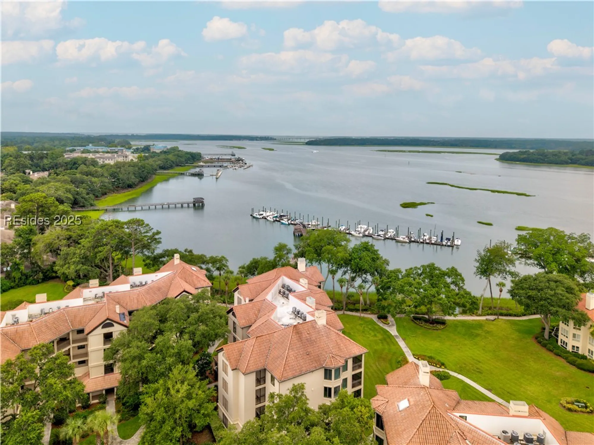 Property Slideshow image 36 of 42 | 6 village north dr 59, Hilton Head Island, SC, 29926
