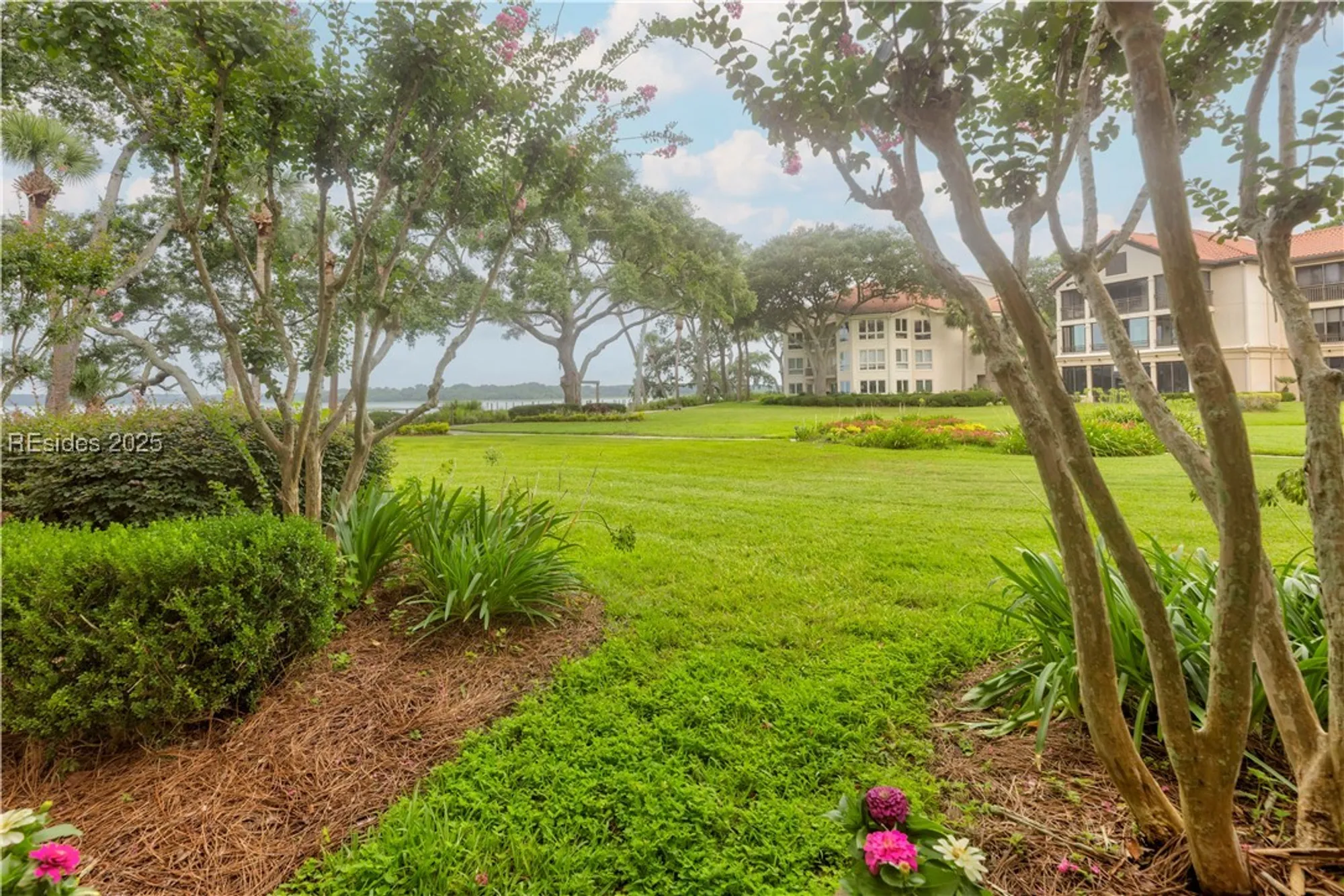 Property Slideshow image 38 of 42 | 6 village north dr 59, Hilton Head Island, SC, 29926