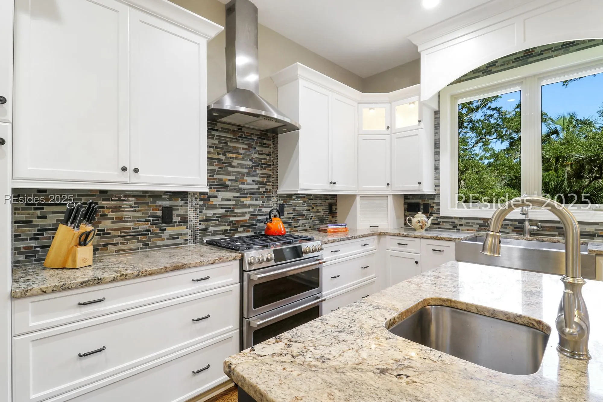 Property Slideshow image 27 of 60 | 5 bayley point ln, Hilton Head Island, SC, 29926