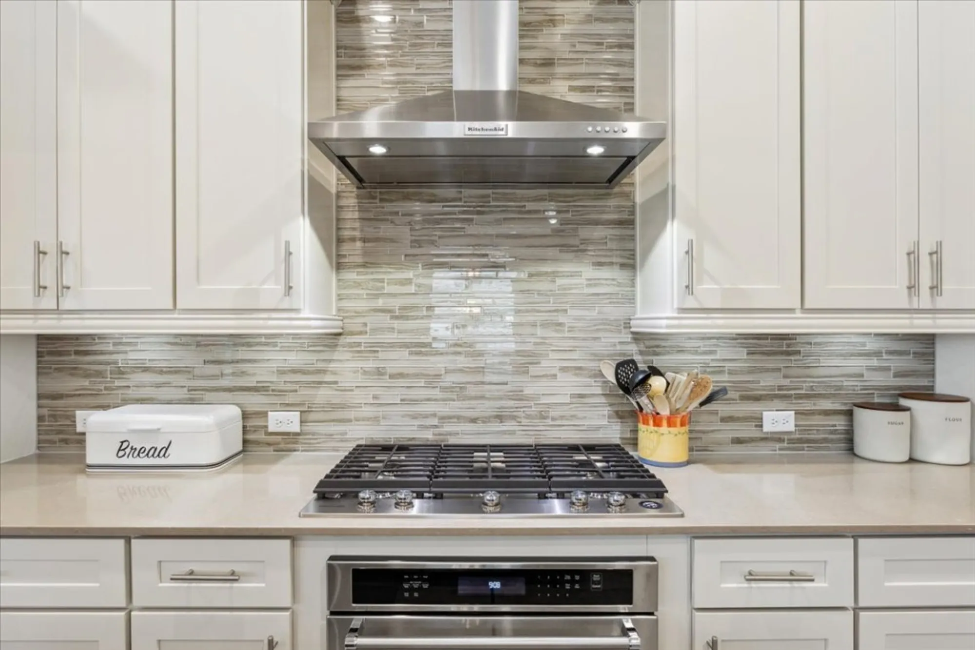 Property Slideshow image 14 of 37 | 202 iron rail ln, Georgetown, TX, 78633