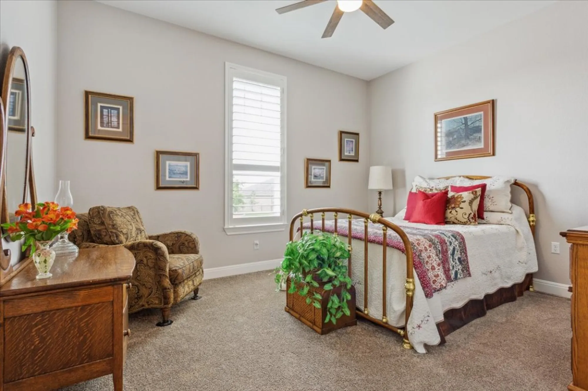 Property Slideshow image 24 of 37 | 202 iron rail ln, Georgetown, TX, 78633