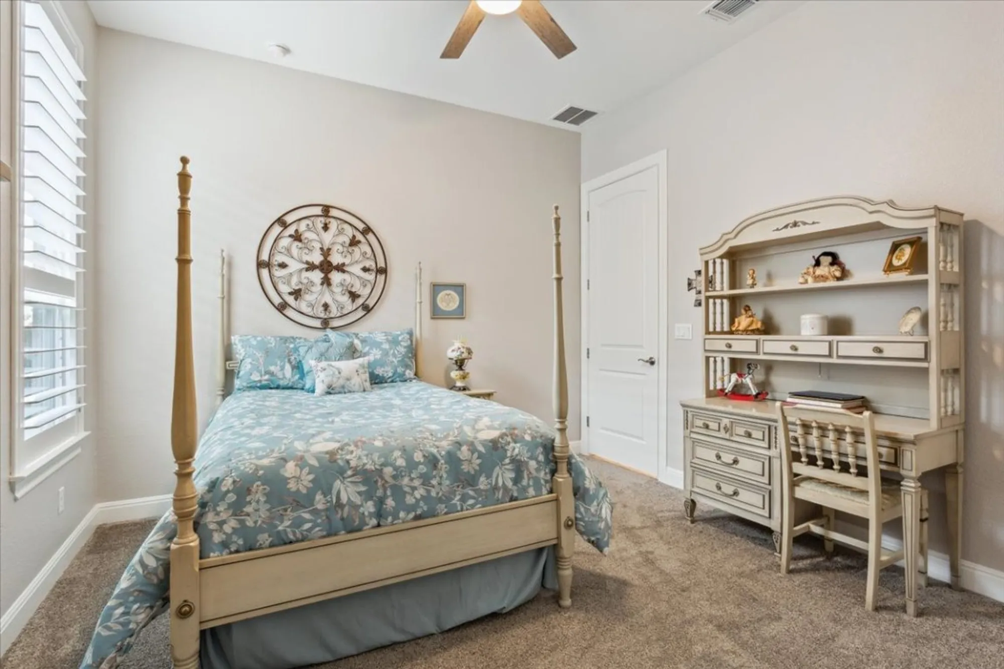 Property Slideshow image 26 of 37 | 202 iron rail ln, Georgetown, TX, 78633