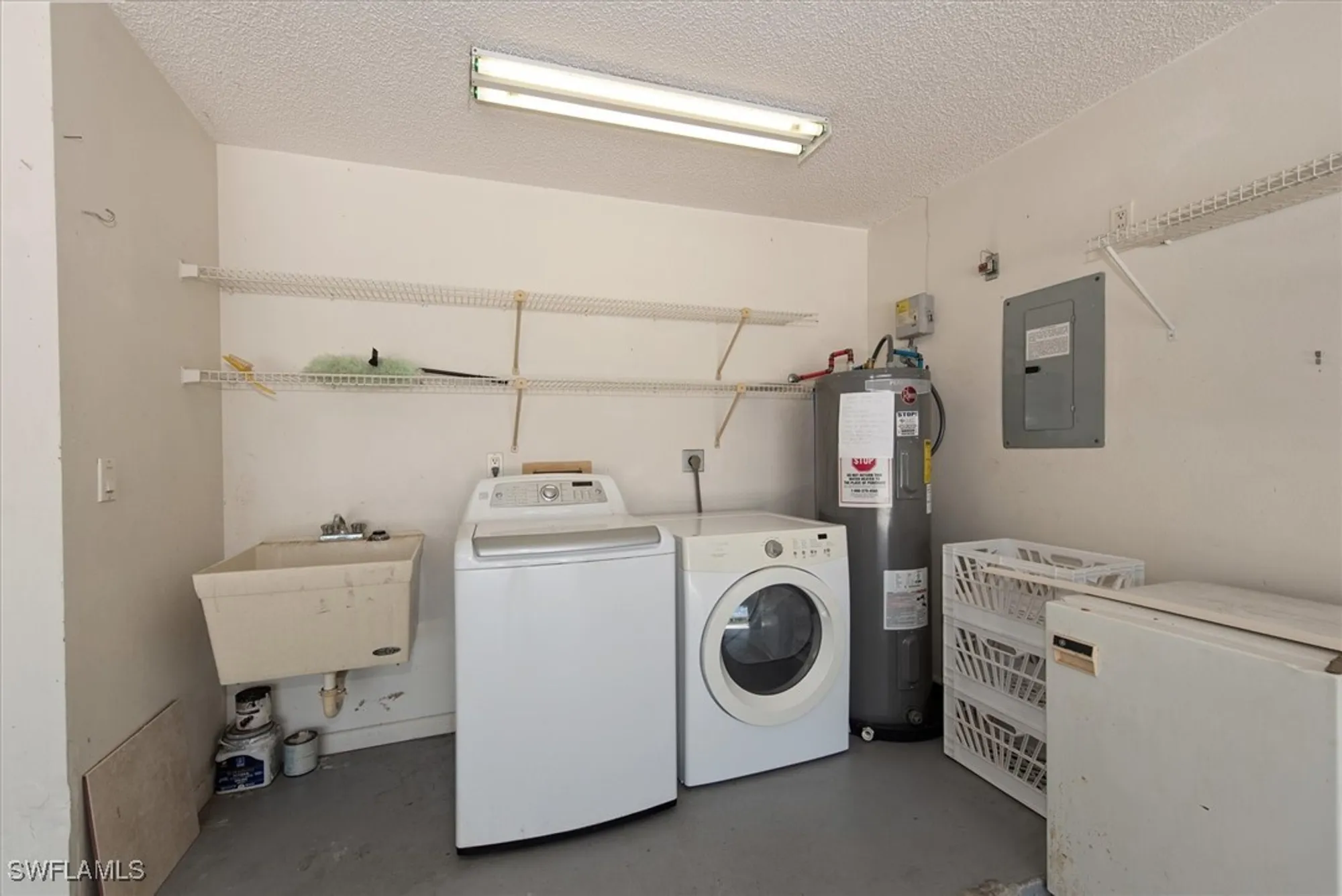 Property Slideshow image 24 of 32 | 1207 arcola dr, Fort Myers, FL, 33919