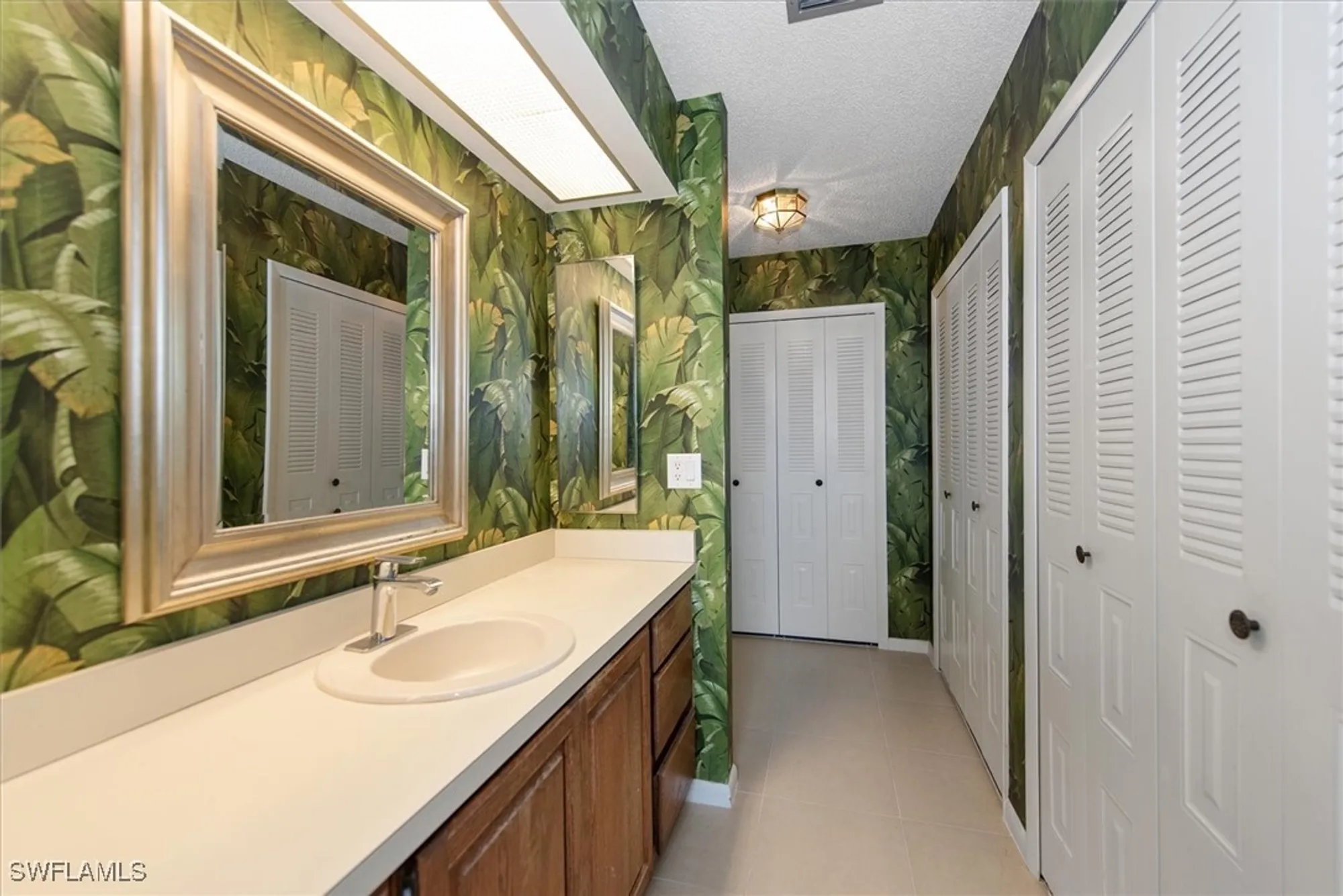 Property Slideshow image 21 of 32 | 1207 arcola dr, Fort Myers, FL, 33919
