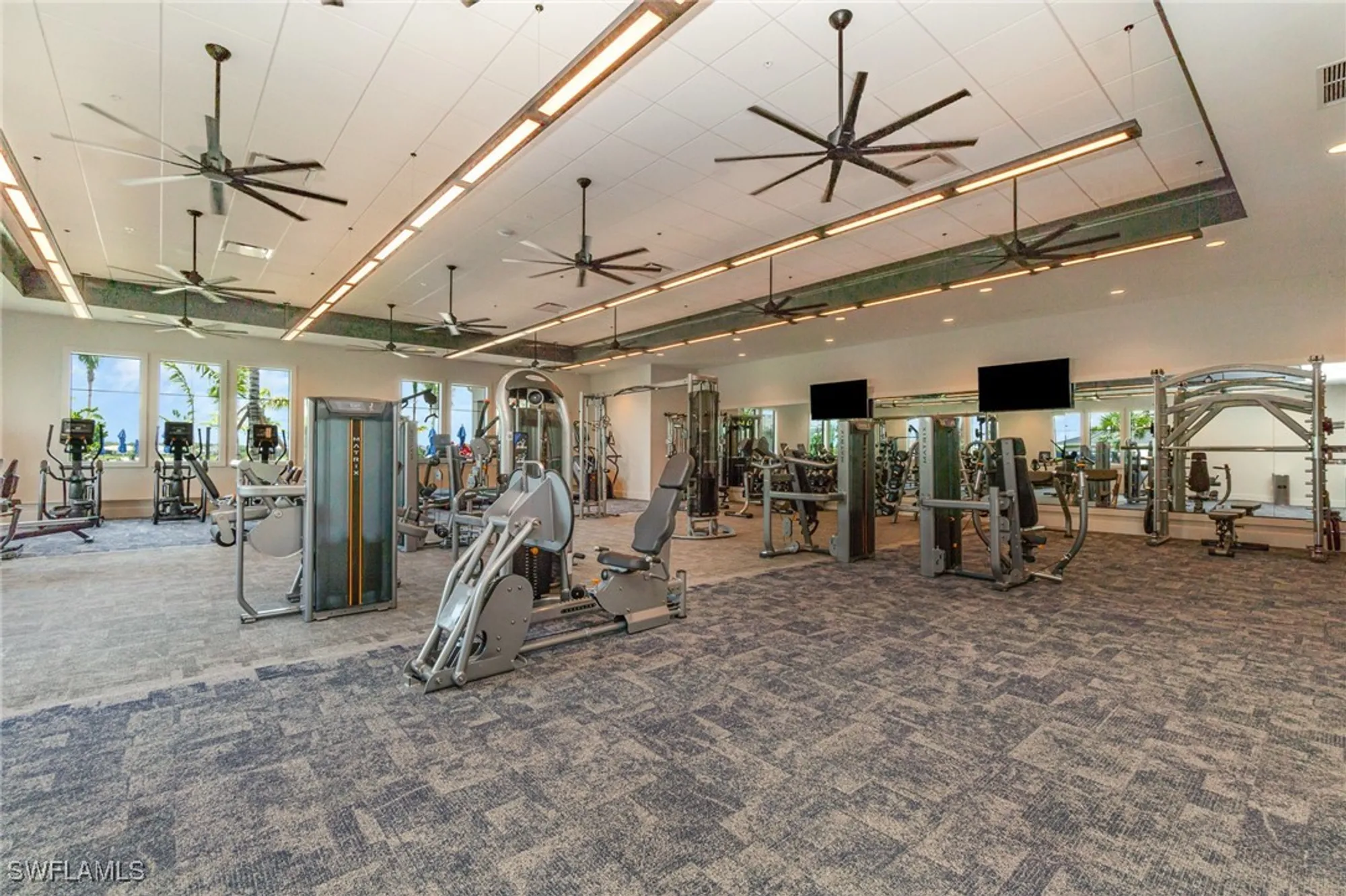 Property Slideshow image 26 of 33 | 7048 chapel creek ln, North Fort Myers, FL, 33917