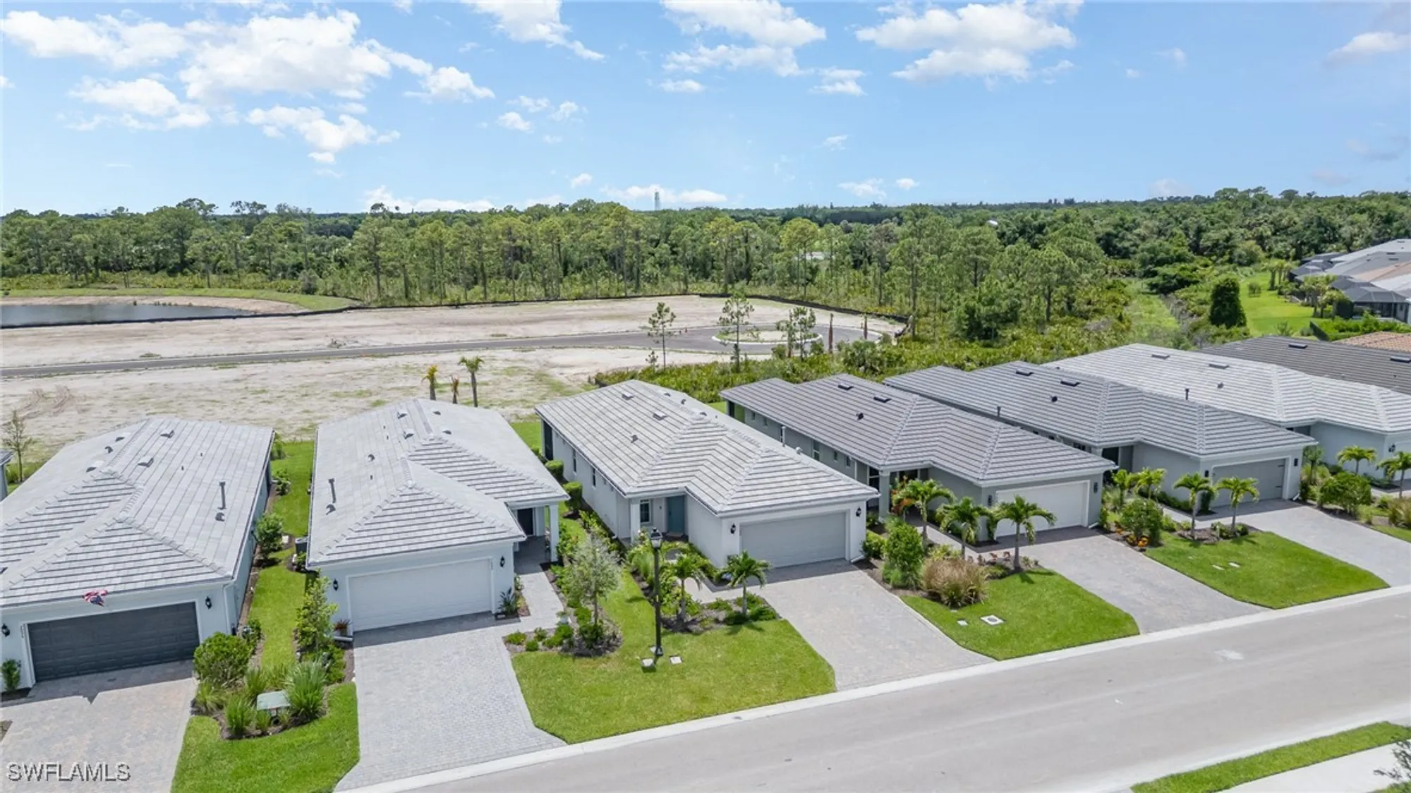 Property Slideshow image 30 of 33 | 7048 chapel creek ln, North Fort Myers, FL, 33917