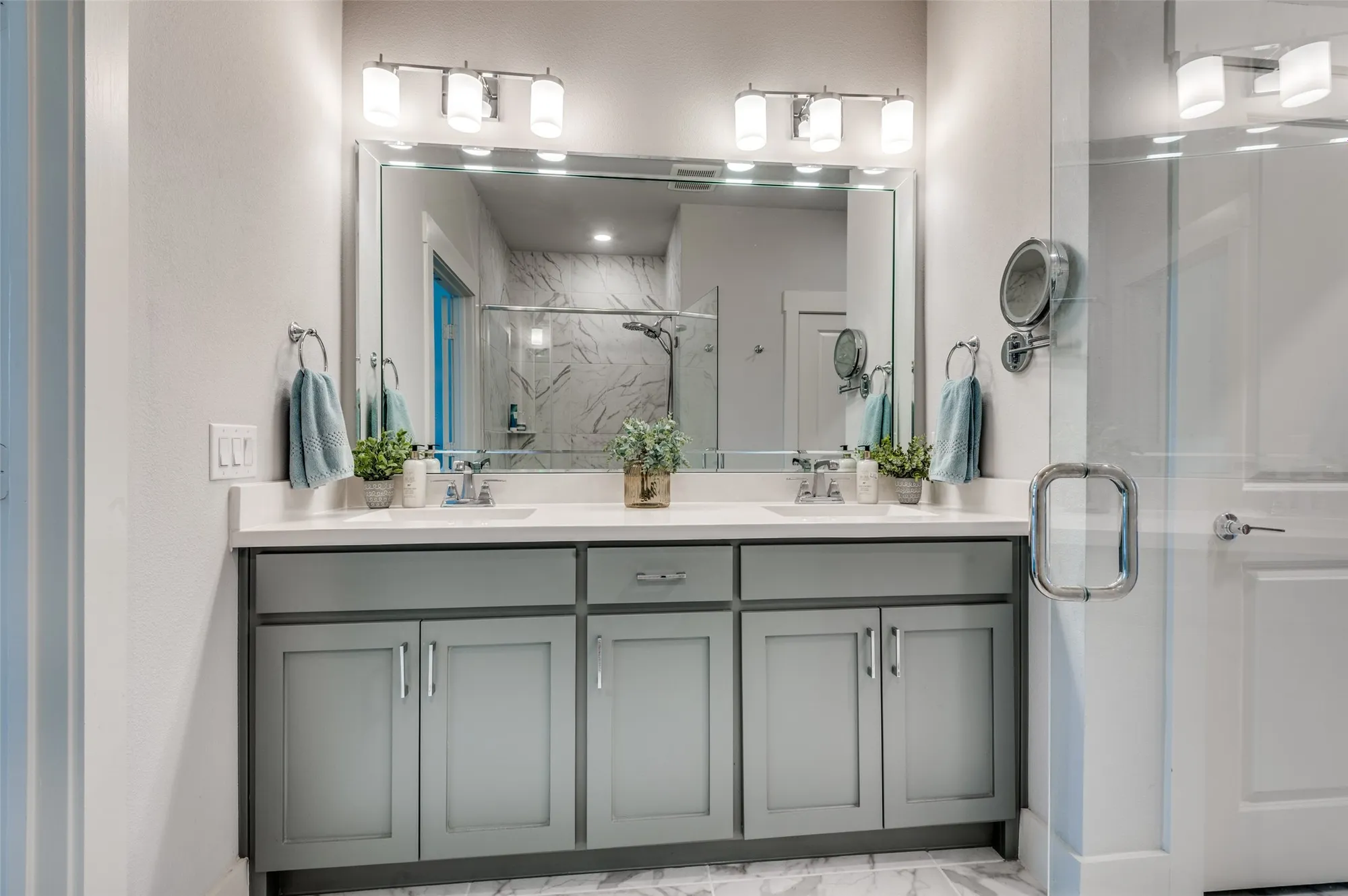 Property Slideshow image 18 of 31 | 7220 calistoga ln, Grand Prairie, TX, 75054