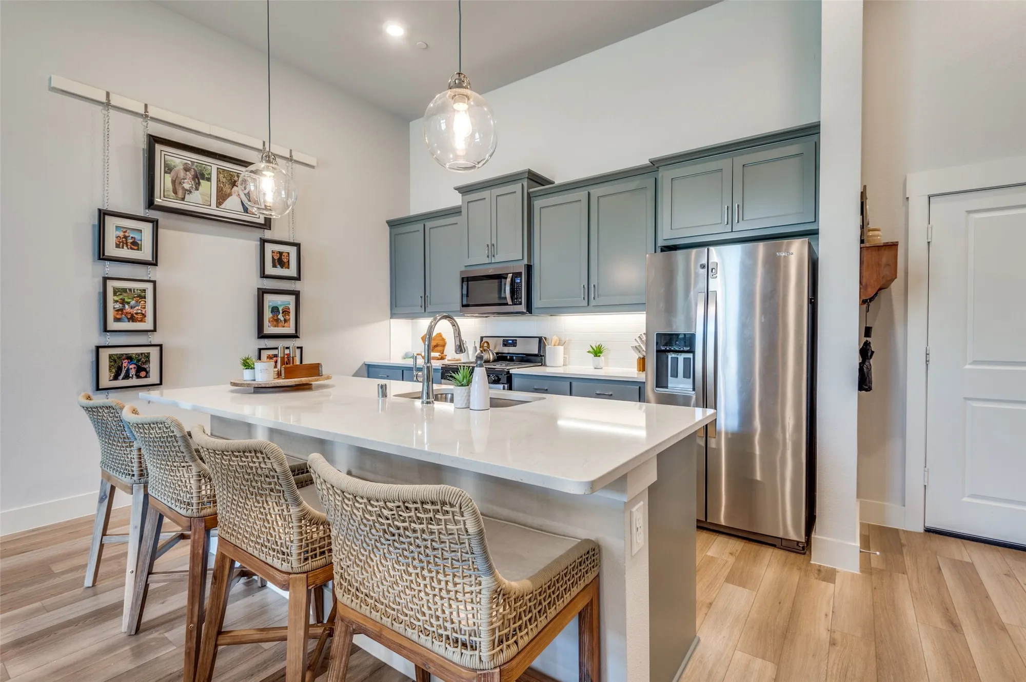 Property Slideshow image 1 of 31 | 7220 calistoga ln, Grand Prairie, TX, 75054