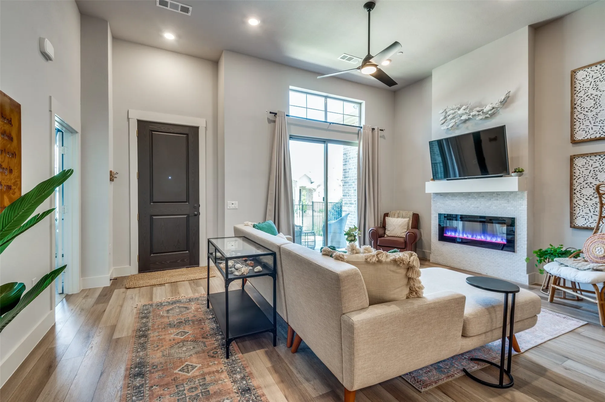 Property Slideshow image 12 of 31 | 7220 calistoga ln, Grand Prairie, TX, 75054