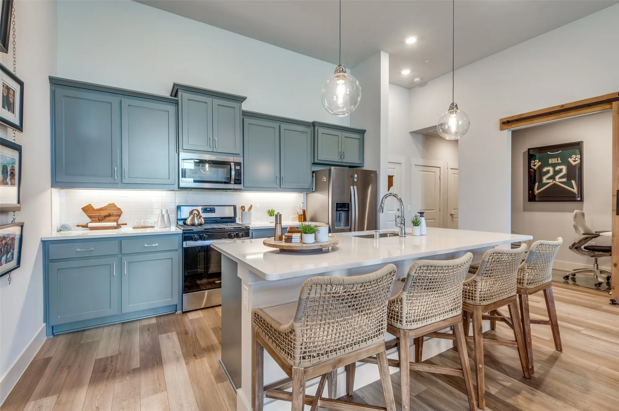 Property Slideshow image 6 of 31 | 7220 calistoga ln, Grand Prairie, TX, 75054