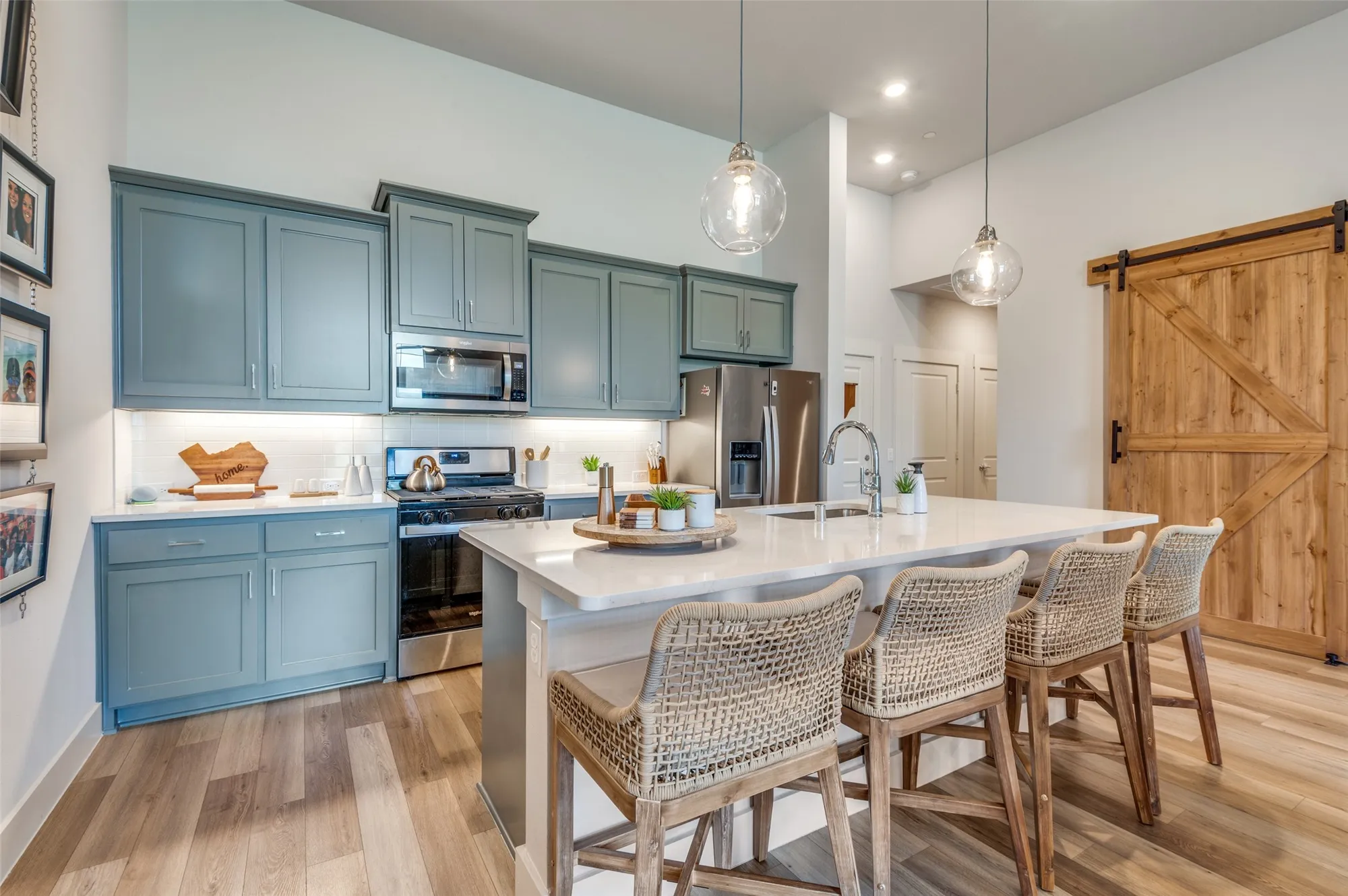 Property Slideshow image 7 of 31 | 7220 calistoga ln, Grand Prairie, TX, 75054