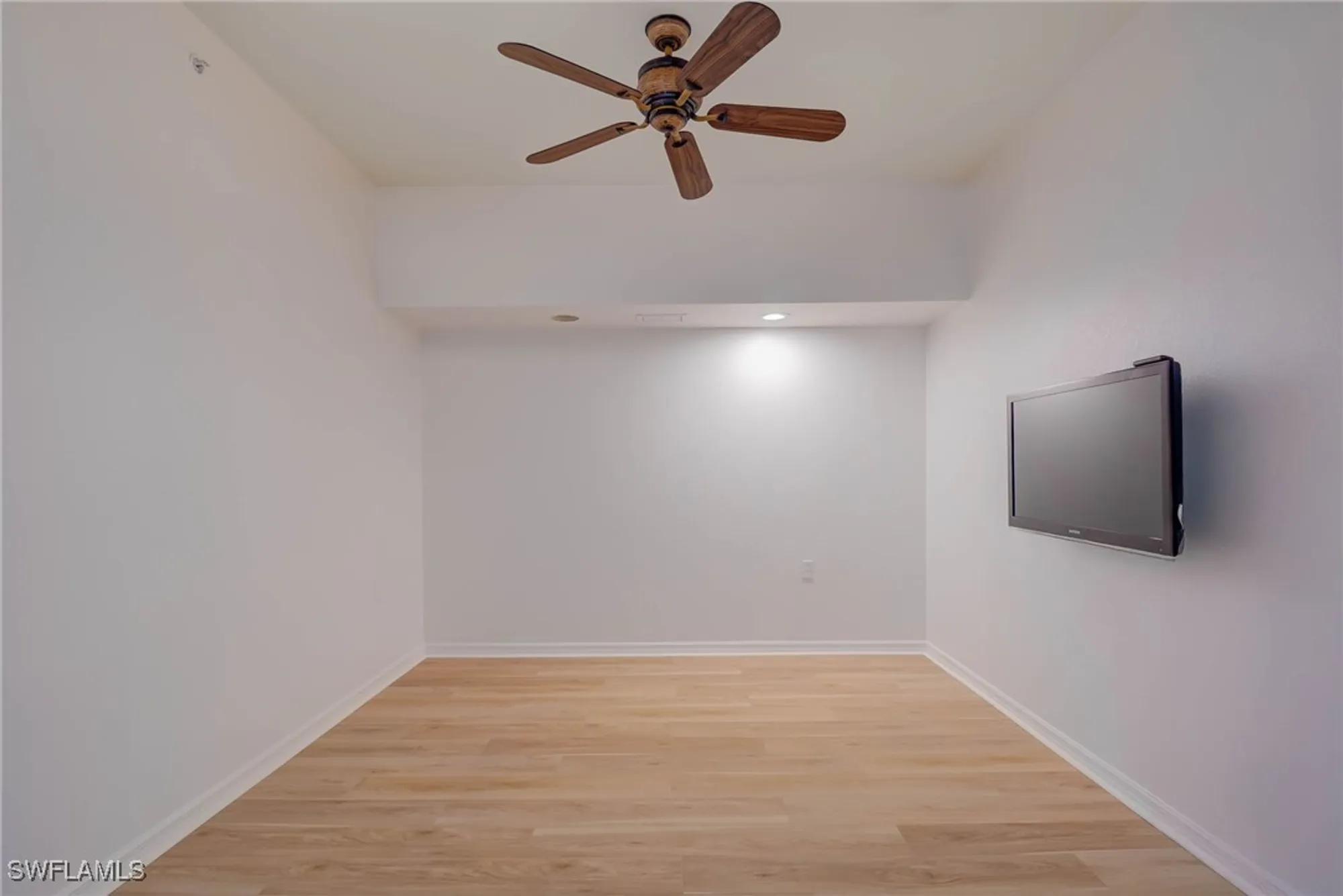 Property Slideshow image 14 of 41 | 10316 heritage bay blvd unit 2712, Naples, FL, 34120