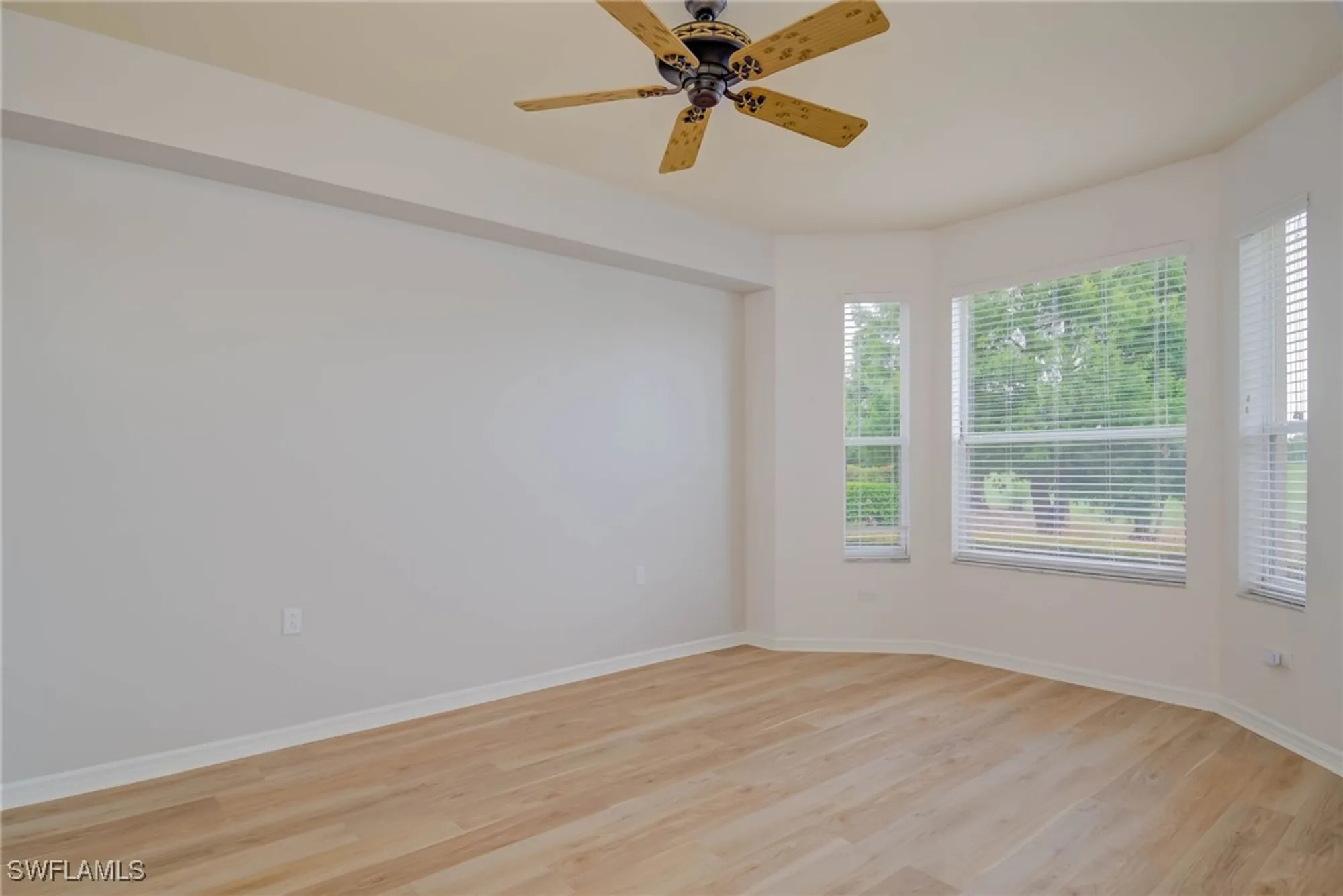 Property Slideshow image 9 of 41 | 10316 heritage bay blvd unit 2712, Naples, FL, 34120